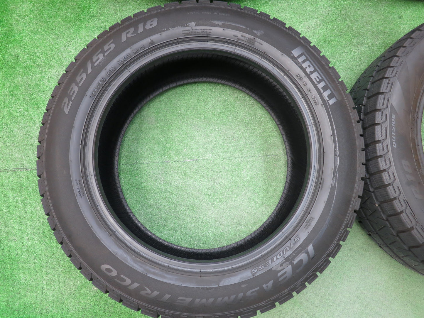 [送料無料]バリ溝！21年！9.5分以上★スタッドレス 235/55R18 ピレリ アイスアシンメトリコ タイヤ 18インチ レクサス RX NX ハリアー RAV4 等★2121703ヒスタ