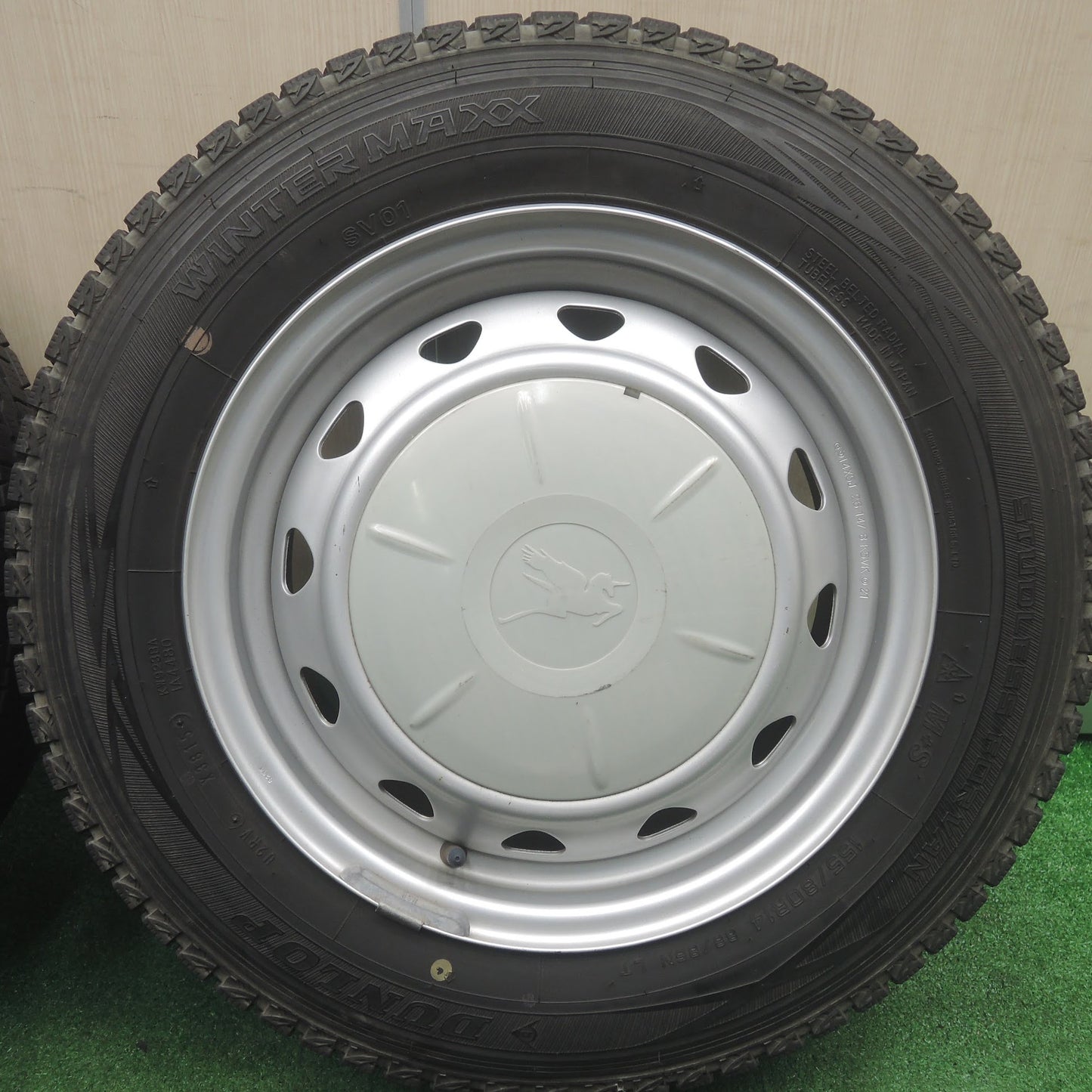 [送料無料]バリ溝！9.5分★スタッドレス 155/80R14 88/86N ダンロップ ウインターマックスSV01 スチール ホイール 14インチ PCD100 114.3/4H マルチ★3111814HAス