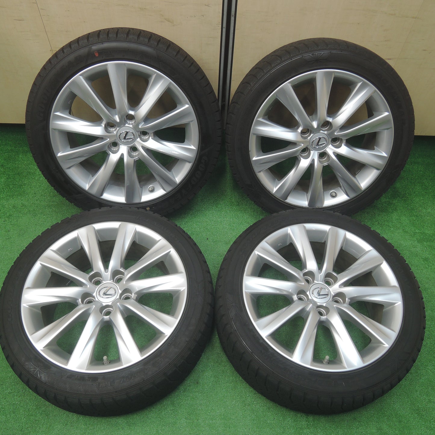 *送料無料*バリ溝！21年！キレイ！9.5分以上★レクサス IS300h 純正 225/45R17 スタッドレス グッドイヤー アイスナビ8 アイスナビ6 PCD114.3/5H★3112002SYス