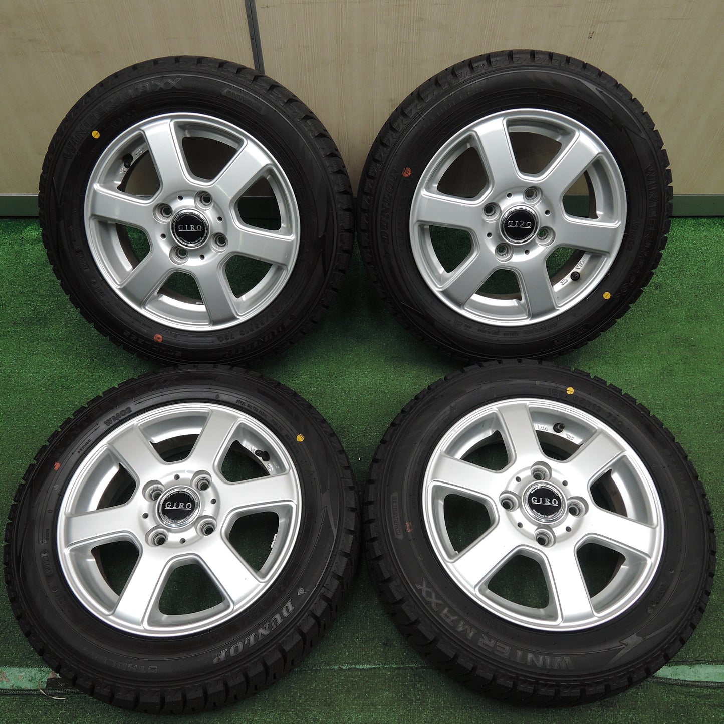 *送料無料*バリ溝！22年！9.5分以上★スタッドレス 155/65R13 ダンロップ ウインターマックス WM02 GIRO ギロ 13インチ PCD100/4H★3120808TNス