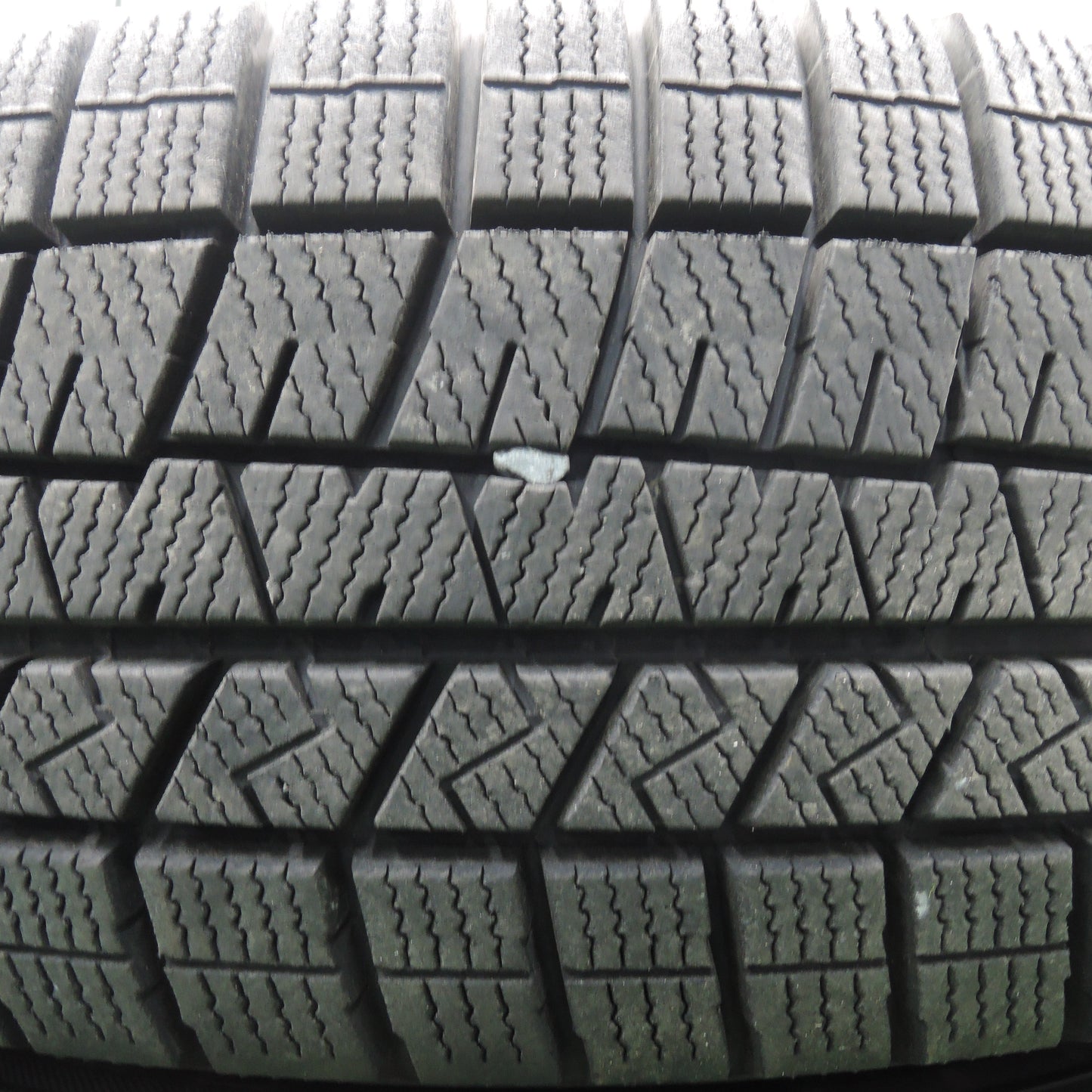 *送料無料*バリ溝！21年！キレイ！9.5分★ハイエース 等 215/70R15 スタッドレス ダンロップ ウインターマックス03 スチール ホイール 15インチ PCD139.7/6H★3120214HAス