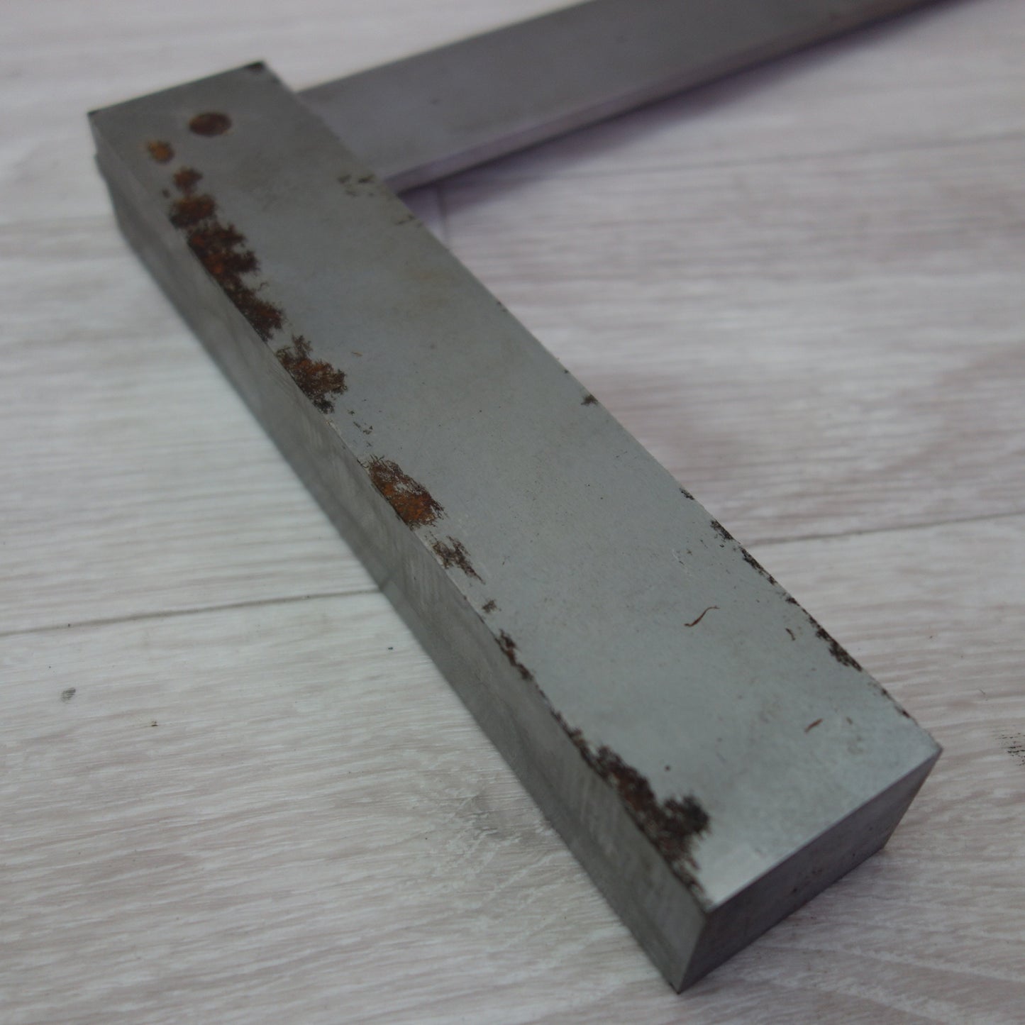[送料無料] ☆理研計測器製作所 RIKEN 焼入 台付 直角定規 61087 JIS 1級 400mm 大工 道具 計測 DIY 定規 ケース付き☆