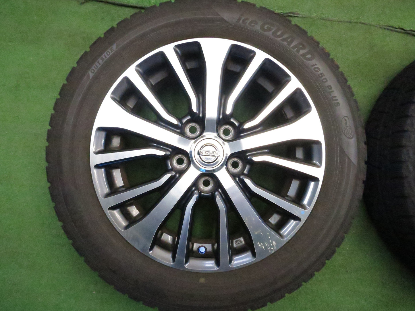 [送料無料]バリ溝！9分★日産 C26 セレナ ハイウェイスター 純正 195/60R16 スタッドレス ヨコハマ アイスガード iG50 プラス 16インチ PCD114.3/5H★3020306Hス