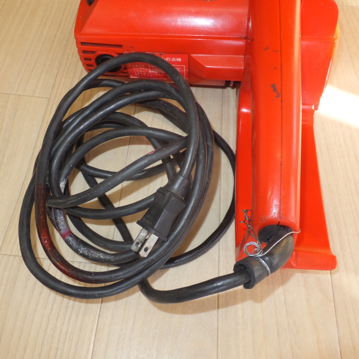[送料無料] ★新ダイワ shindaiwa 電動チェンソー ペッカー A180B　100V 14A 1300W 50/60Hz★