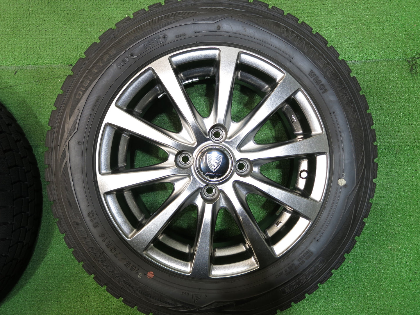 [送料無料]バリ溝！19年！9.5分以上★スタッドレス 165/70R14 ダンロップ ウインターマックス WM01 MANARAY SPORT マナレイスポーツ PCD100/4H★2101705Hス