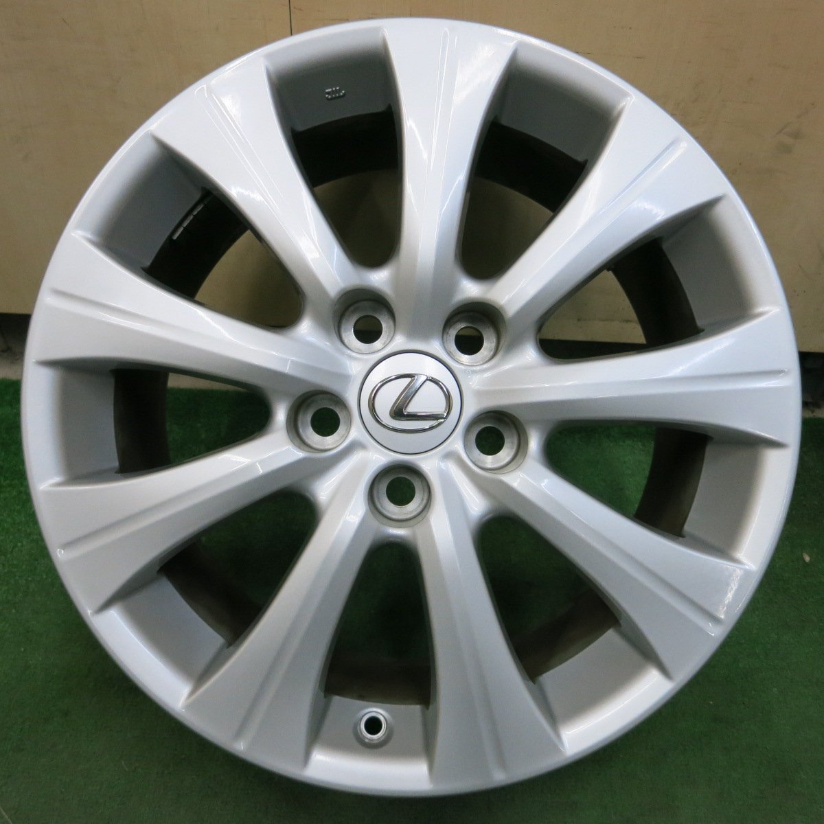 [送料無料]キレイ★レクサス 10系 GS300h 純正 ホイール 17インチ 17×7.5J PCD114.3/5H★3101403イホ