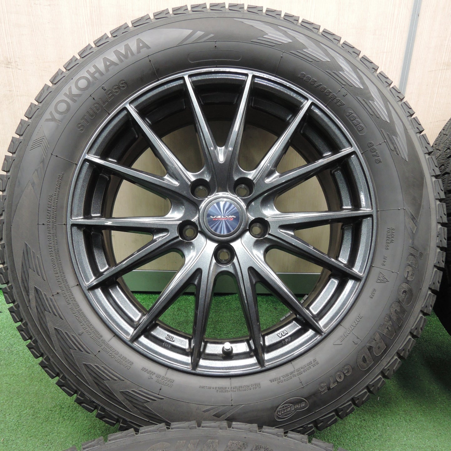 [送料無料] バリ溝！9.5分以上★スタッドレス 225/65R17 ヨコハマ アイスガード G075 weds VELVA SPORTZ SUV 17インチ PCD114.3/5H★4011901TNス