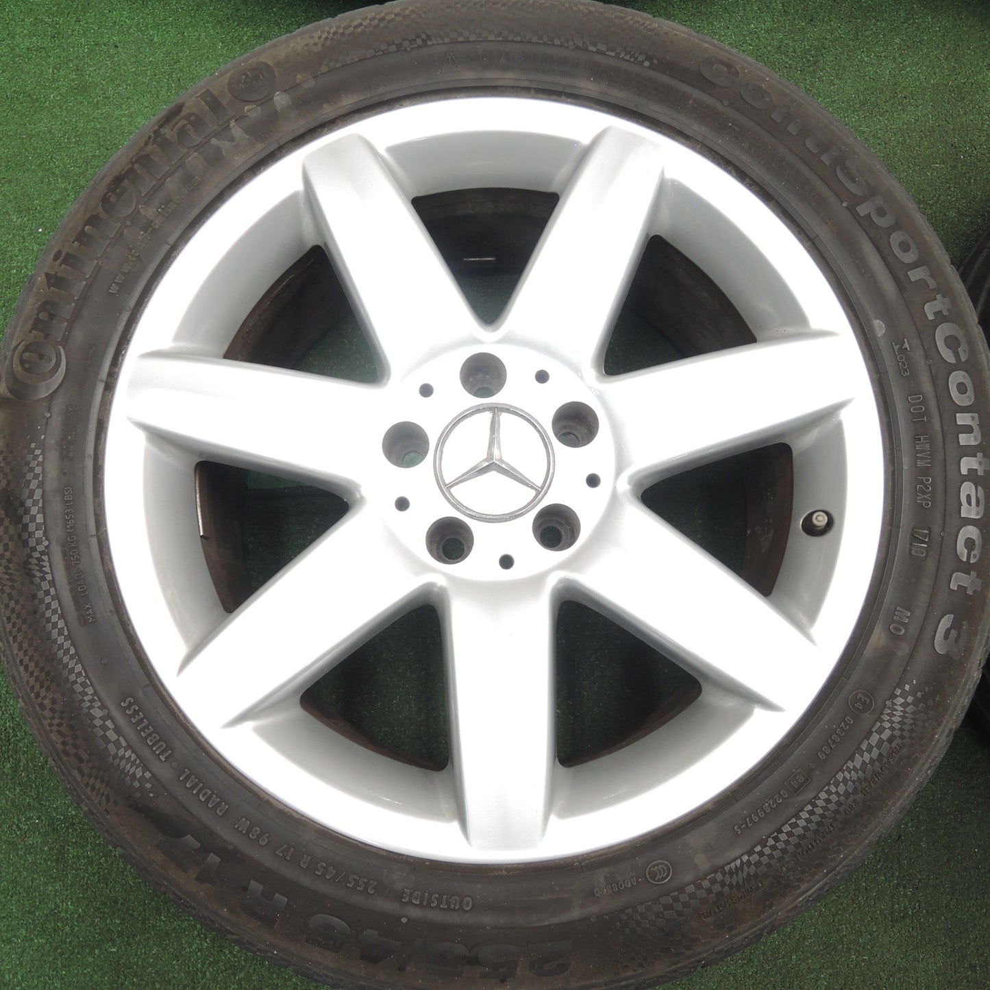 *送料無料* キレイ★ベンツ SLクラス R230 純正 255/45R17 コンチネンタル コンチスポーツ コンタクト3 17インチ PCD112/5H★4021704HAノ