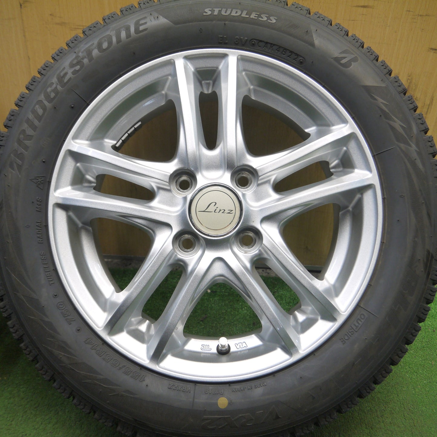 *送料無料* バリ溝！22年！キレイ！ほぼ10分★スタッドレス 155/65R14 ブリヂストン ブリザック VRX2 Linz 社外 アルミ 14インチ PCD100/4H★4021613Hス