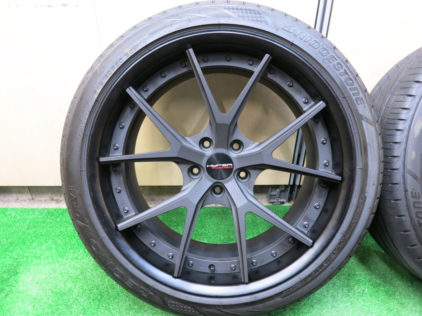 [送料無料]超バリ溝！21年！キレイ！ほぼ10分★245/40R20 HYPER FORGED HF-LC5 ブリヂストン レグノ GRV2 GRVⅡ ハイパーフォージド PCD114.3/5H★2113008ヒノ
