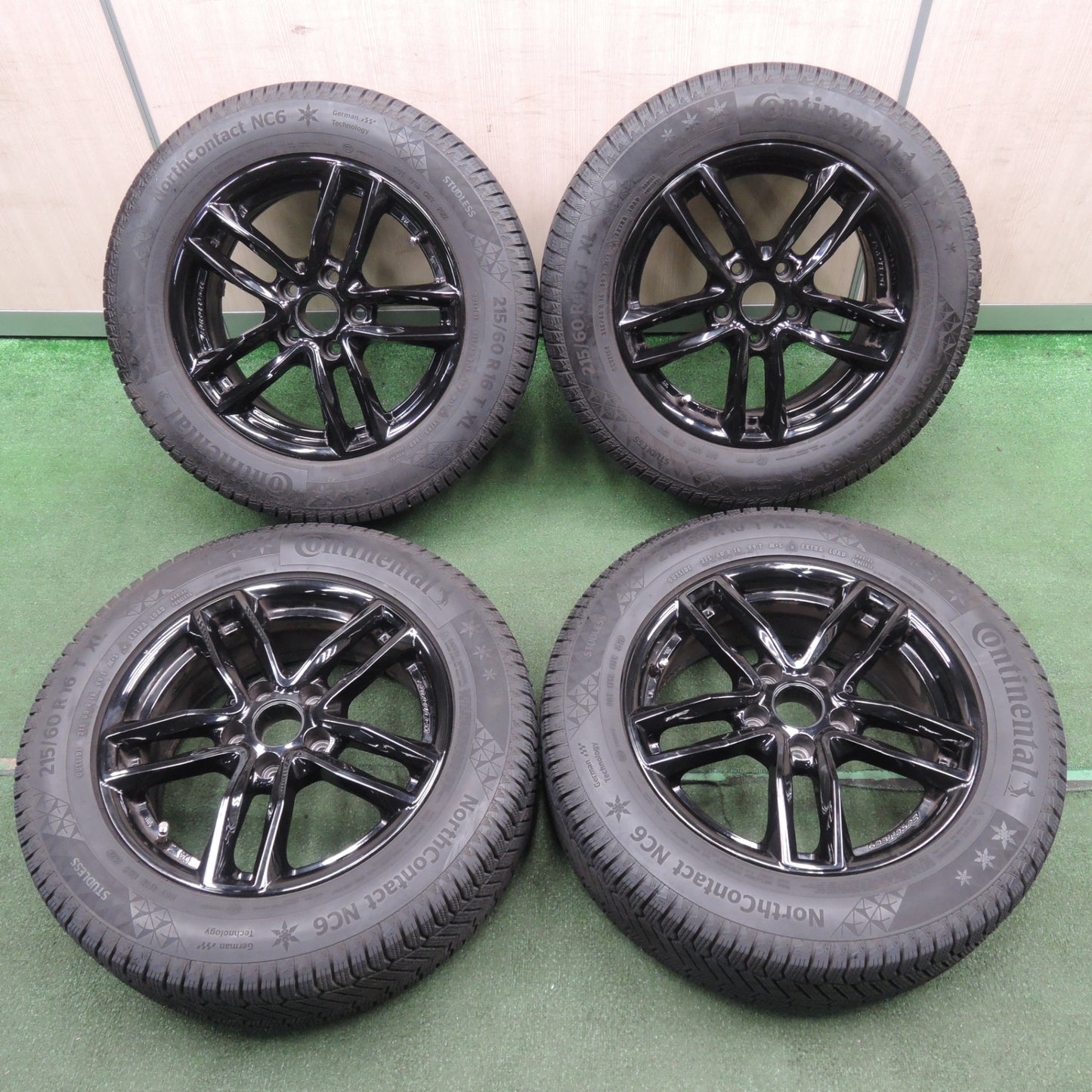 *送料無料*バリ溝！22年！9.5分以上★ワーゲン 等 215/60R16 EUROTECH スタッドレス コンチネンタル ノースコンタクト NC6 ユーロテック 16インチ PCD112/5H★4020704TNス