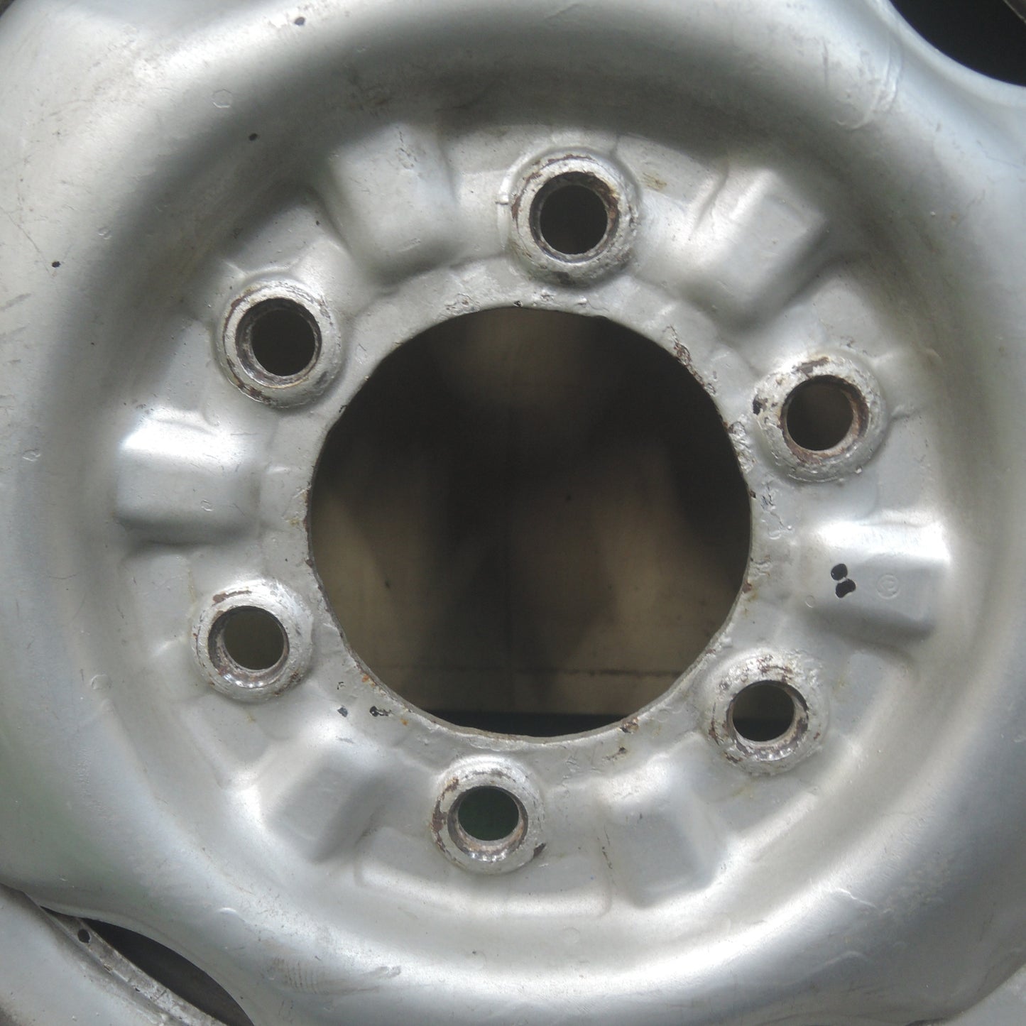 *送料無料*バリ溝！9.5分★日産 キャラバン 純正 スチール 195/80R15 スタッドレス ブリヂストン ブリザック VL1 15インチ PCD139.7/6H★4011901SYス