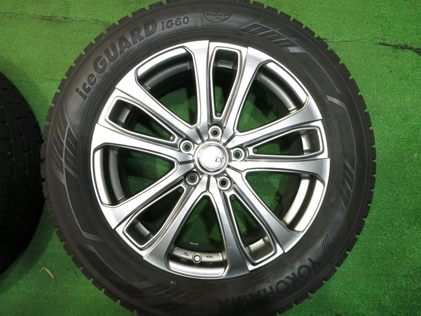 [送料無料]バリ溝！キレイ！9.5分以上★スタッドレス 225/55R17 ヨコハマ アイスガード iG60 SIBILLA NEXT L-5 シビラ 17インチ PCD114.3/5H★2120201Hス