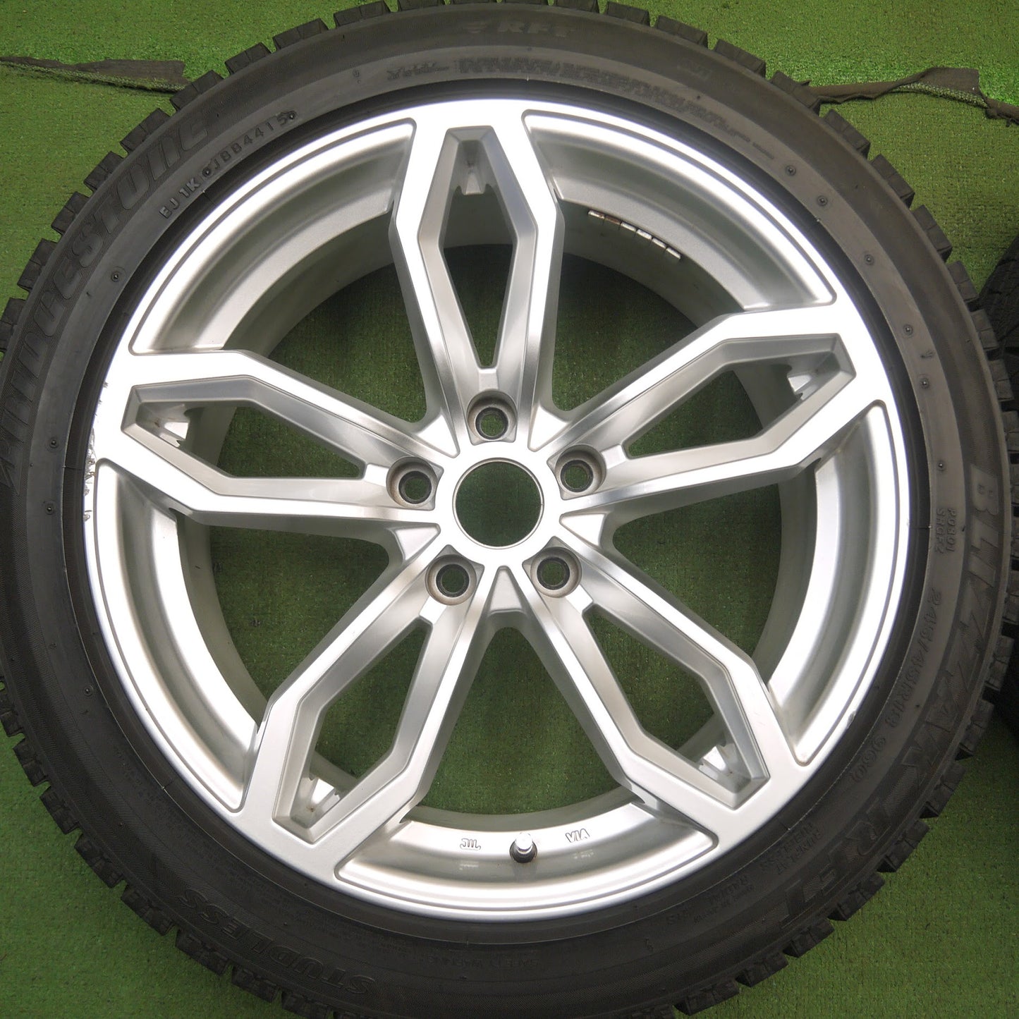 [送料無料]4本価格★BMW アウディ 等 AGA 245/45R18 スタッドレス TAS ブリヂストン ブリザック RFT 18インチ PCD112/5H★3070311Hス