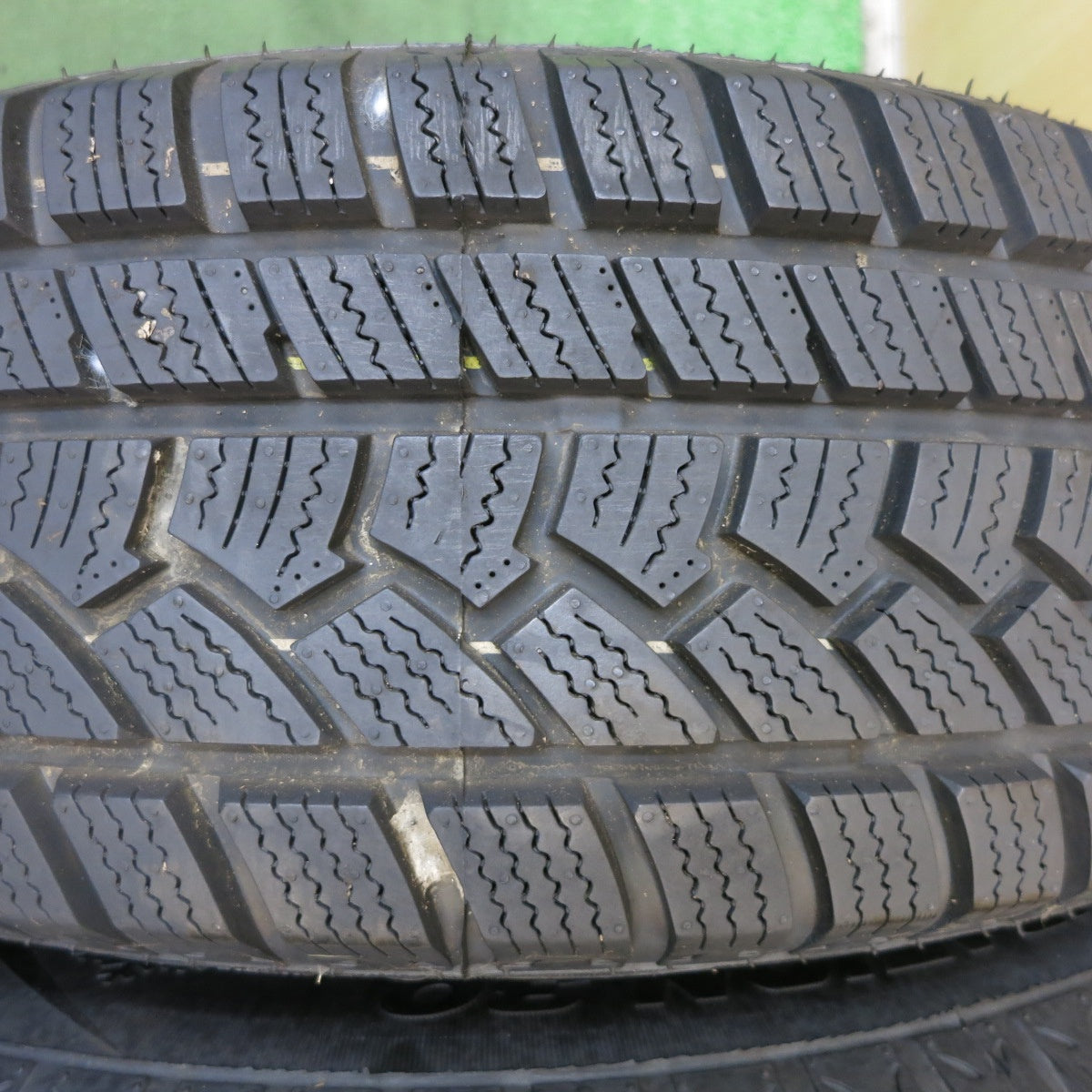 *送料無料* 超バリ溝！キレイ！ほぼ10分★スタッドレス 195/65R15 インステート DURATION30 STRANGER ストレンジャー 15インチ PCD114.3/5H★4020911KKス