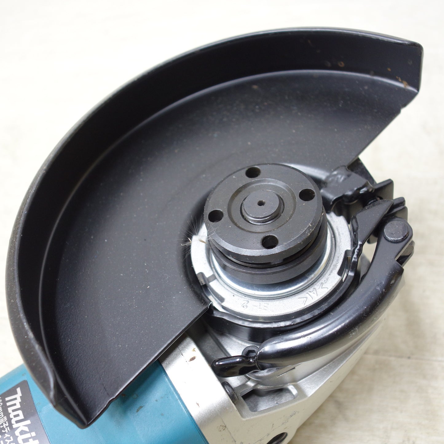 [送料無料] キレイ◆makita マキタ 180mm 電子ディスクグラインダ GA7011C 切断 研削 電動工具 100V 50/60Hz◆