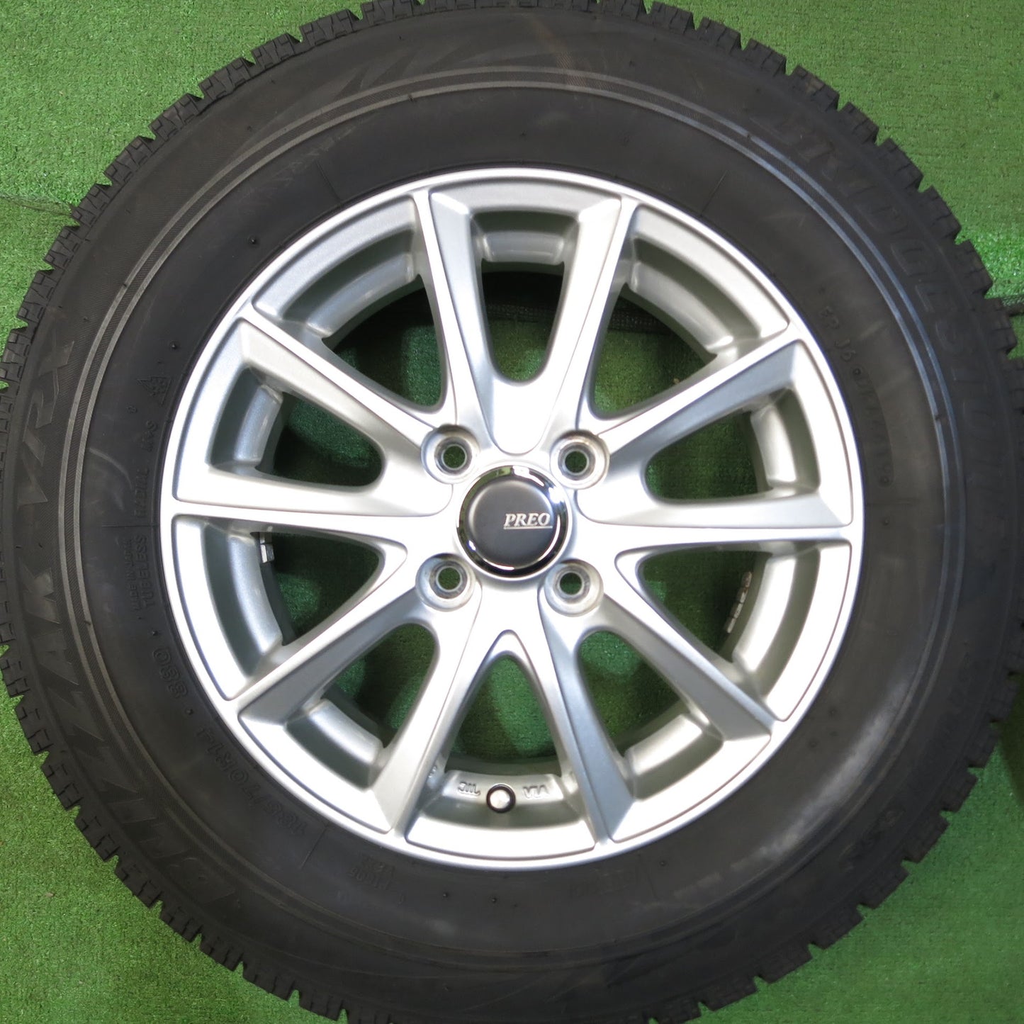 [送料無料]バリ溝！19年！キレイ！9.5分★スタッドレス 185/70R14 ブリヂストン ブリザック VRX PREO 社外 アルミ 14インチ PCD100/4H★3042610Hス