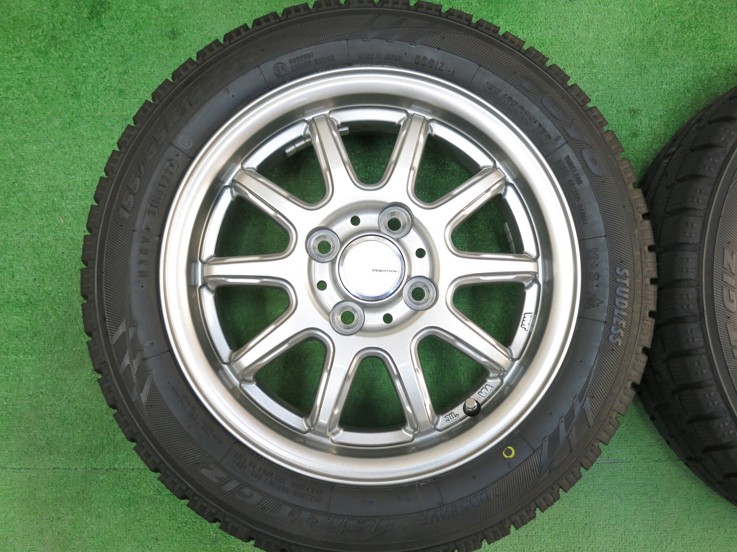 [送料無料]バリ溝！22年！キレイ！ほぼ10分★スタッドレス 155/65R14 トーヨー オブザーブ ガリットGIZ VEMOTION Vエモーション 14インチ PCD100/4H★3031105ヒス