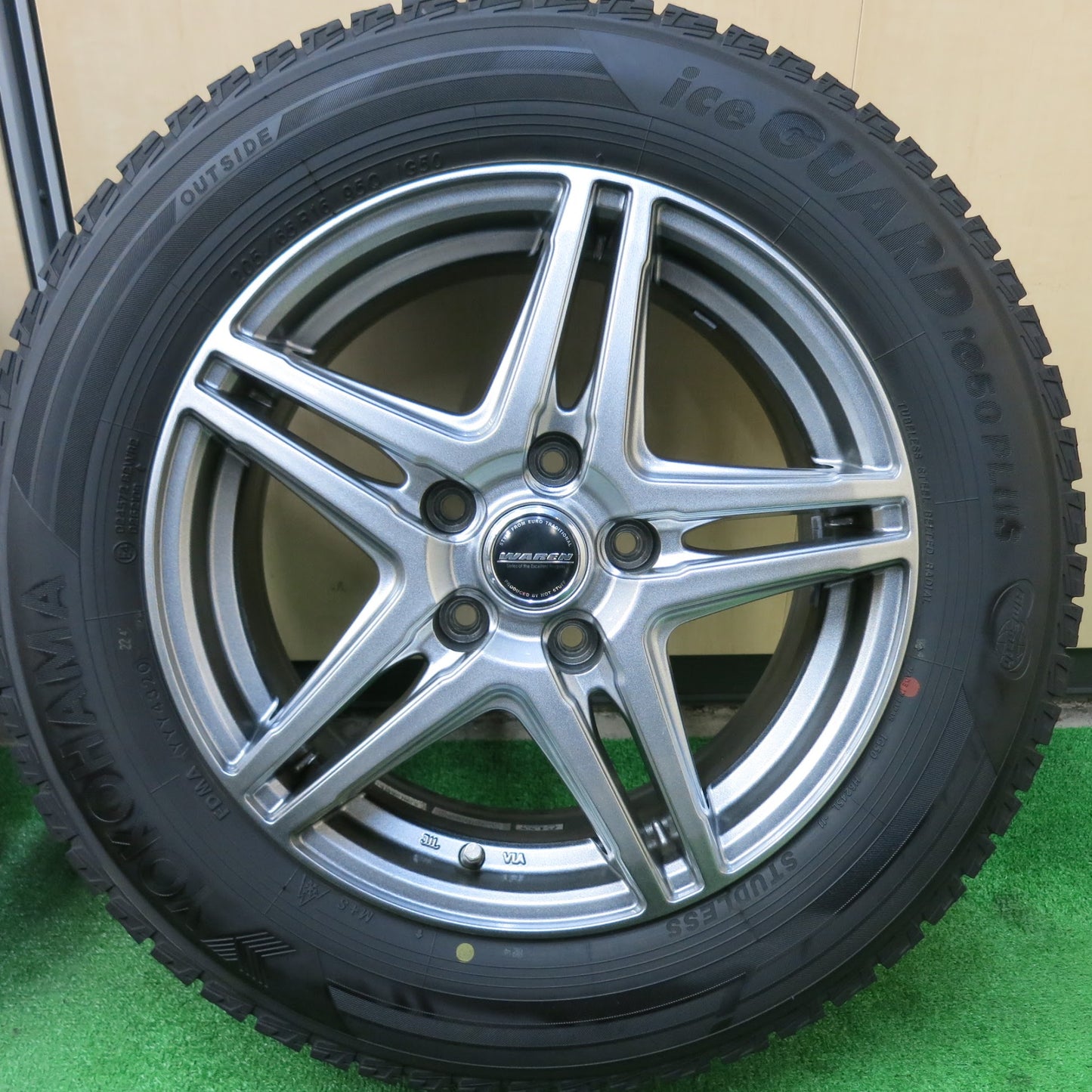 [送料無料]バリ溝！20年！9.5分以上★スタッドレス 205/65R16 ヨコハマ アイスガード iG50 プラス WAREN HOT STUFF ヴァーレン PCD114.3/5H★3041504ヒス