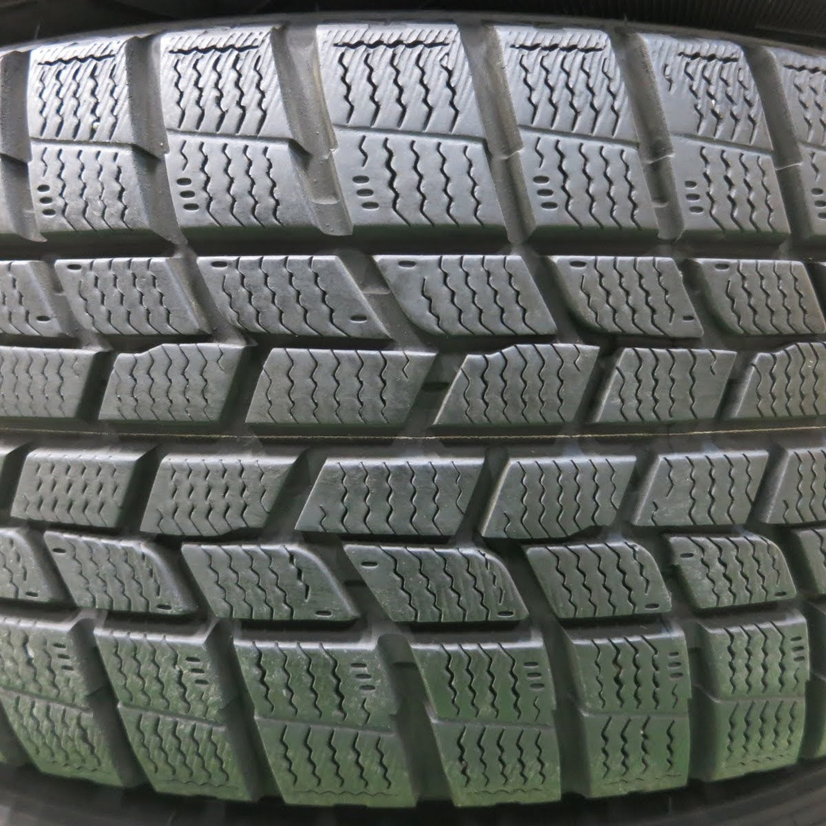 [送料無料]バリ溝！キレイ！9.5分以上★プリウス 等 195/65R15 スタッドレス グッドイヤー アイスナビ6 社外 アルミ ホイール 15インチ PCD100/5H★3062405イス