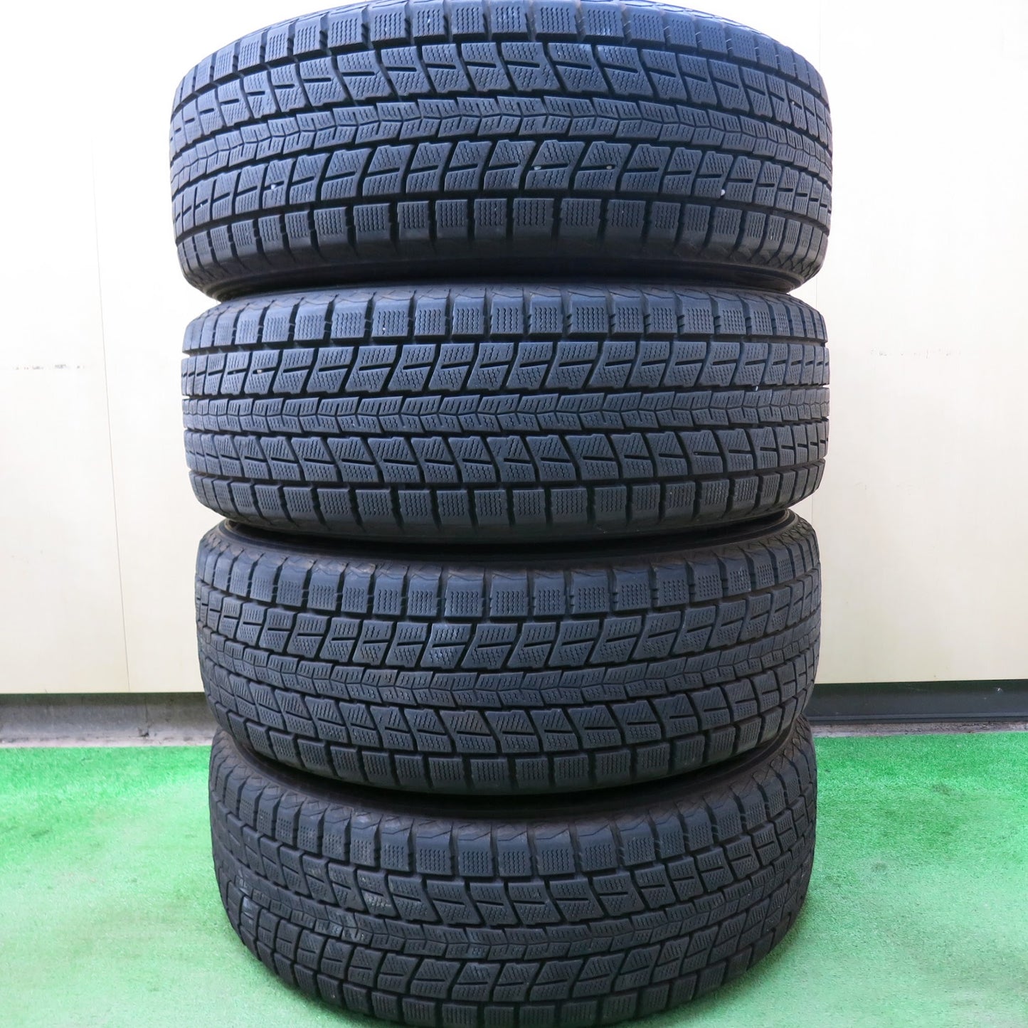 [送料無料]センサー付き！バリ溝！キレイ！9.5分★レクサス RX450h 純正 235/55R20 スタッドレス ダンロップ ウインターマックス SJ8 PCD114.3/5H★3041509ヒス