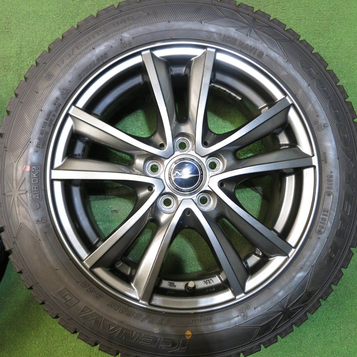 [送料無料]超バリ溝！19年！キレイ！ほぼ10分★スタッドレス 175/65R15 グッドイヤー アイスナビ6 NIRVANA NV ニルバーナ 15インチ PCD100/5H★3062008Hス