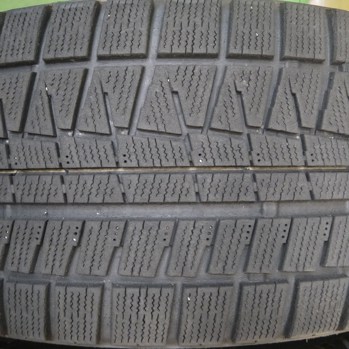 [送料無料]4本価格★BMW アウディ 等 AGA 245/45R18 スタッドレス TAS ブリヂストン ブリザック RFT 18インチ PCD112/5H★3070311Hス