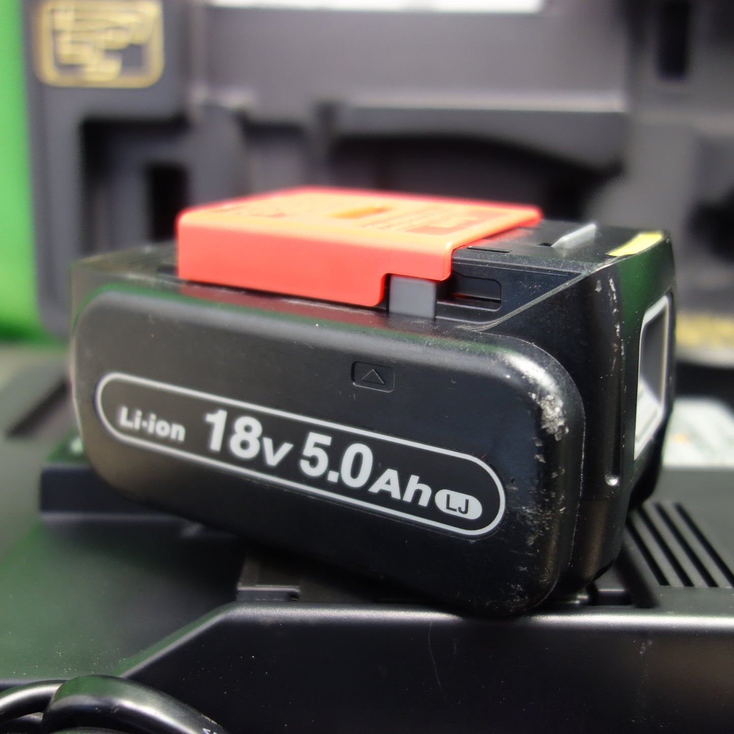 *送料無料*キレイ！バッテリー2個☆Panasonic 充電 レシプロソー EZ47A1LJ2G-B 電動 工具 パナソニック☆