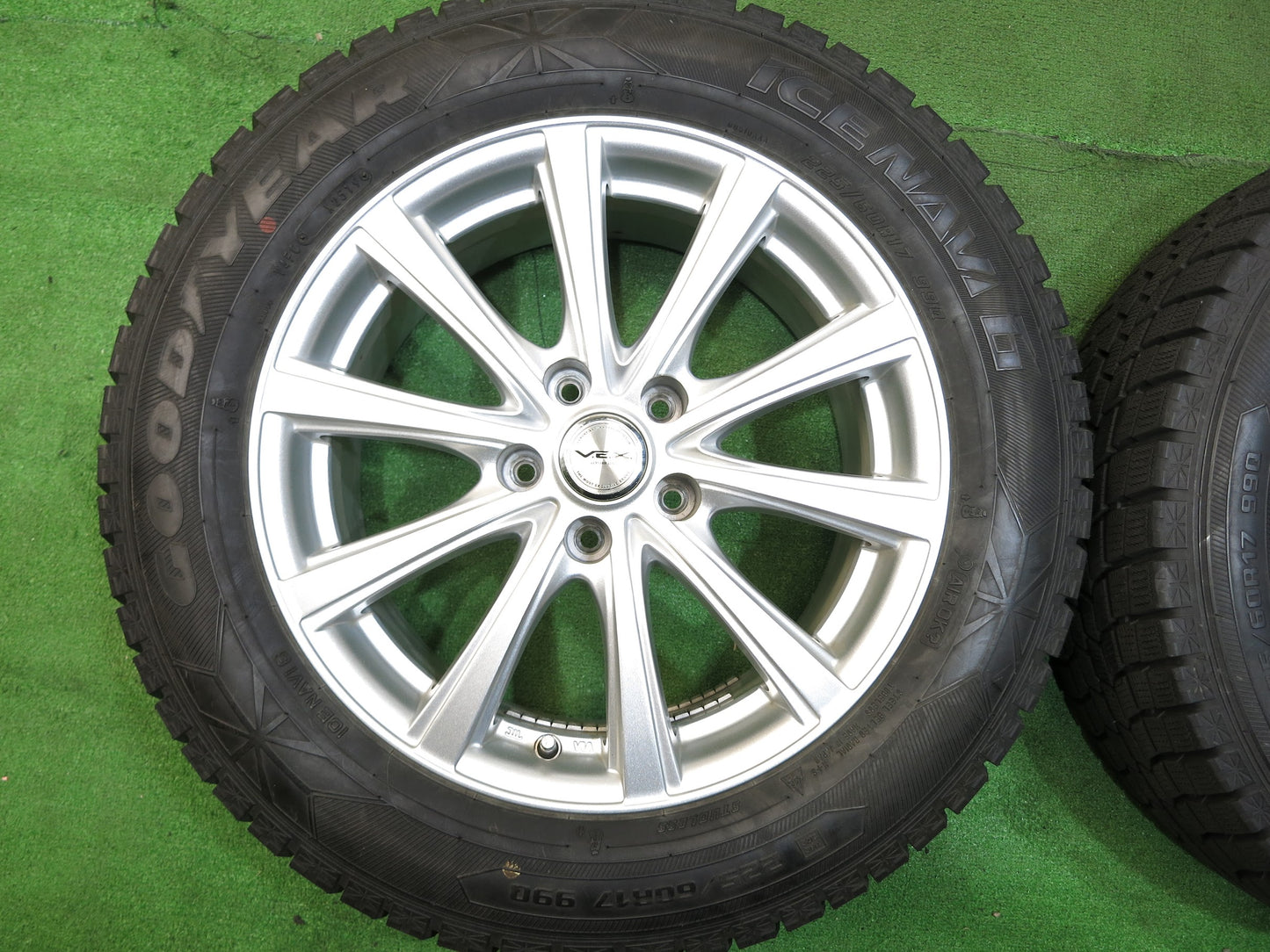 [送料無料]バリ溝！19年！キレイ！9.5分以上★スタッドレス 225/60R17 グッドイヤー アイスナビ6 V.E.X. VEX 社外 アルミ 17インチ PCD114.3/5H★2102109Hス