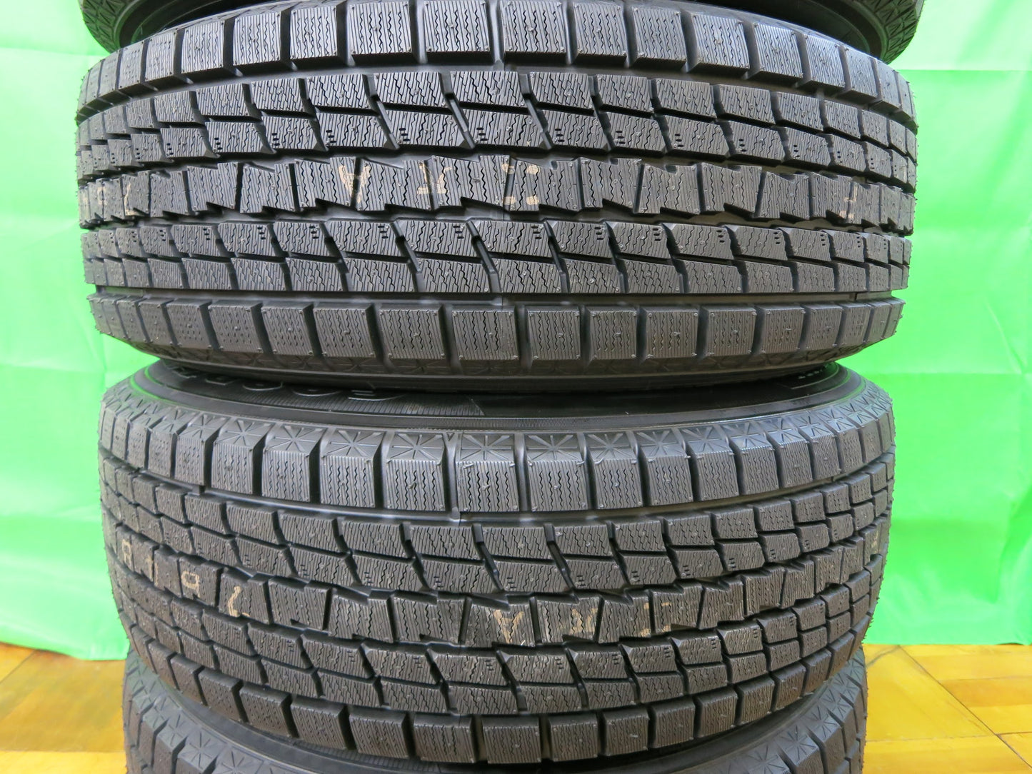 [送料無料]未使用！19年製★スタッドレス 225/65R17 グッドイヤー アイスナビ SUV PIAA Eleganza S-01 エレガンツァ 17インチ PCD114.3/5H★2012404ヒス