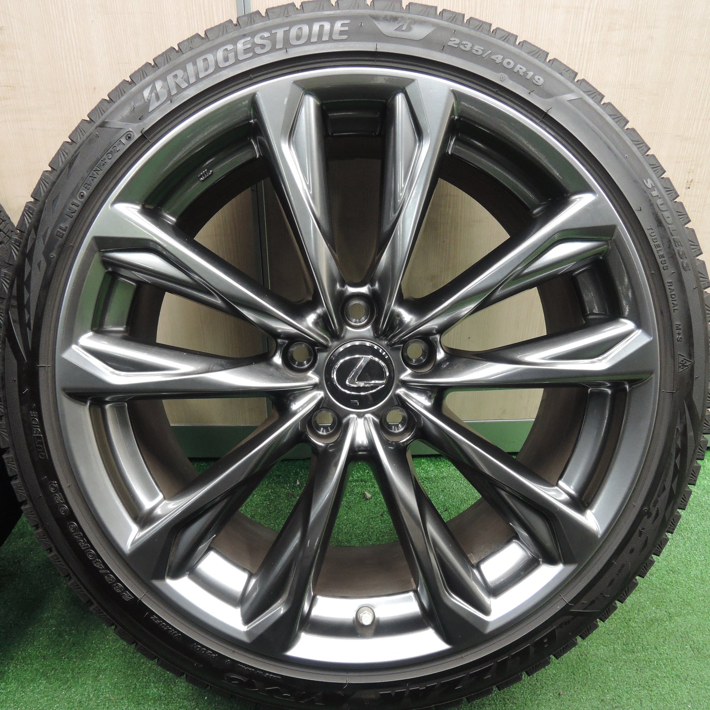 *送料無料*センサー付！バリ溝！21年！9分★レクサス IS Fスポーツ 純正 235/40R19 265/35R19 スタッドレス ブリヂストン ブリザック VRX3 PCD114.3/5H★3111804HAス