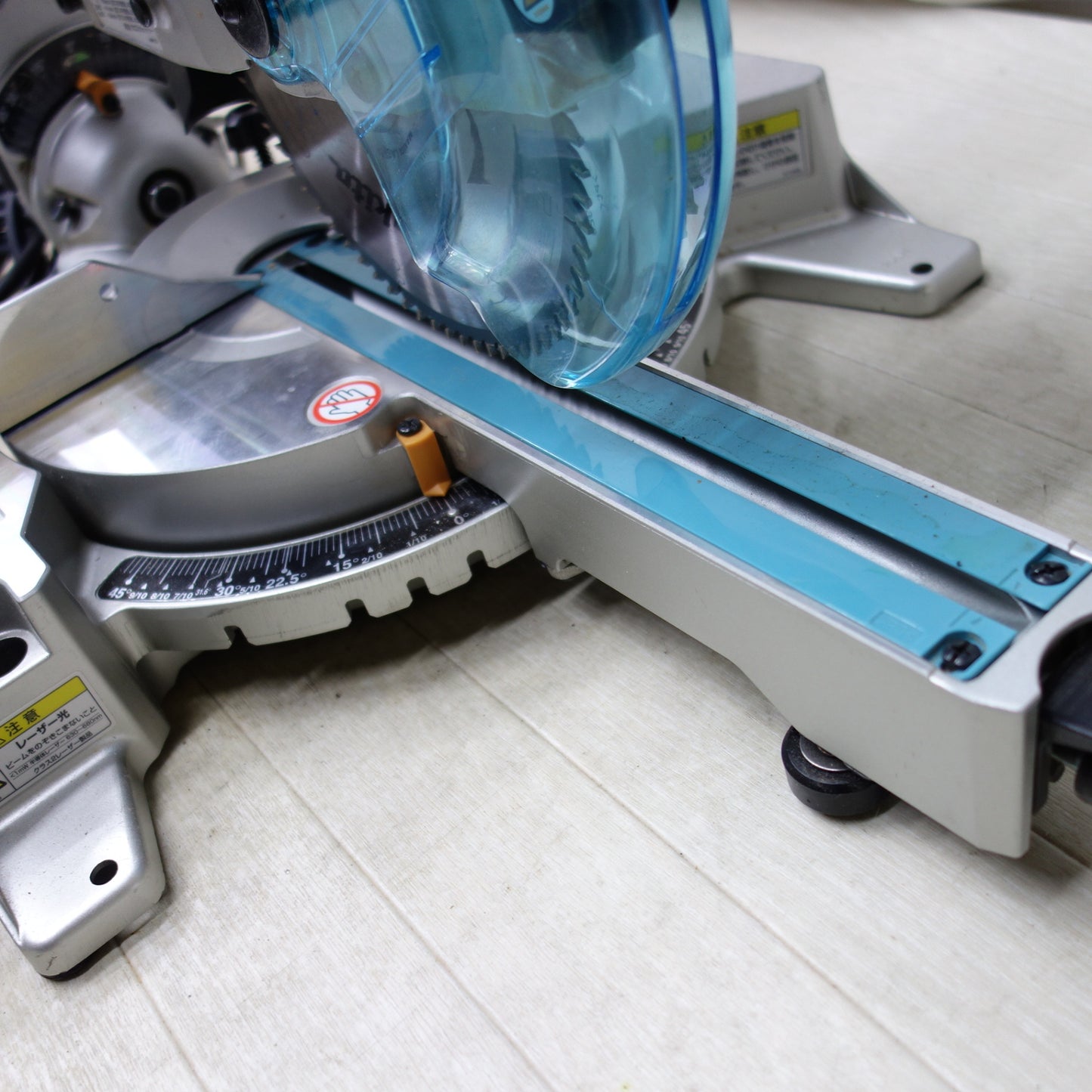 [送料無料] キレイ◆makita マキタ 190mm スライドマルノコ LS0717FL 木工用 切断機 電動工具 100V 50/60Hz◆