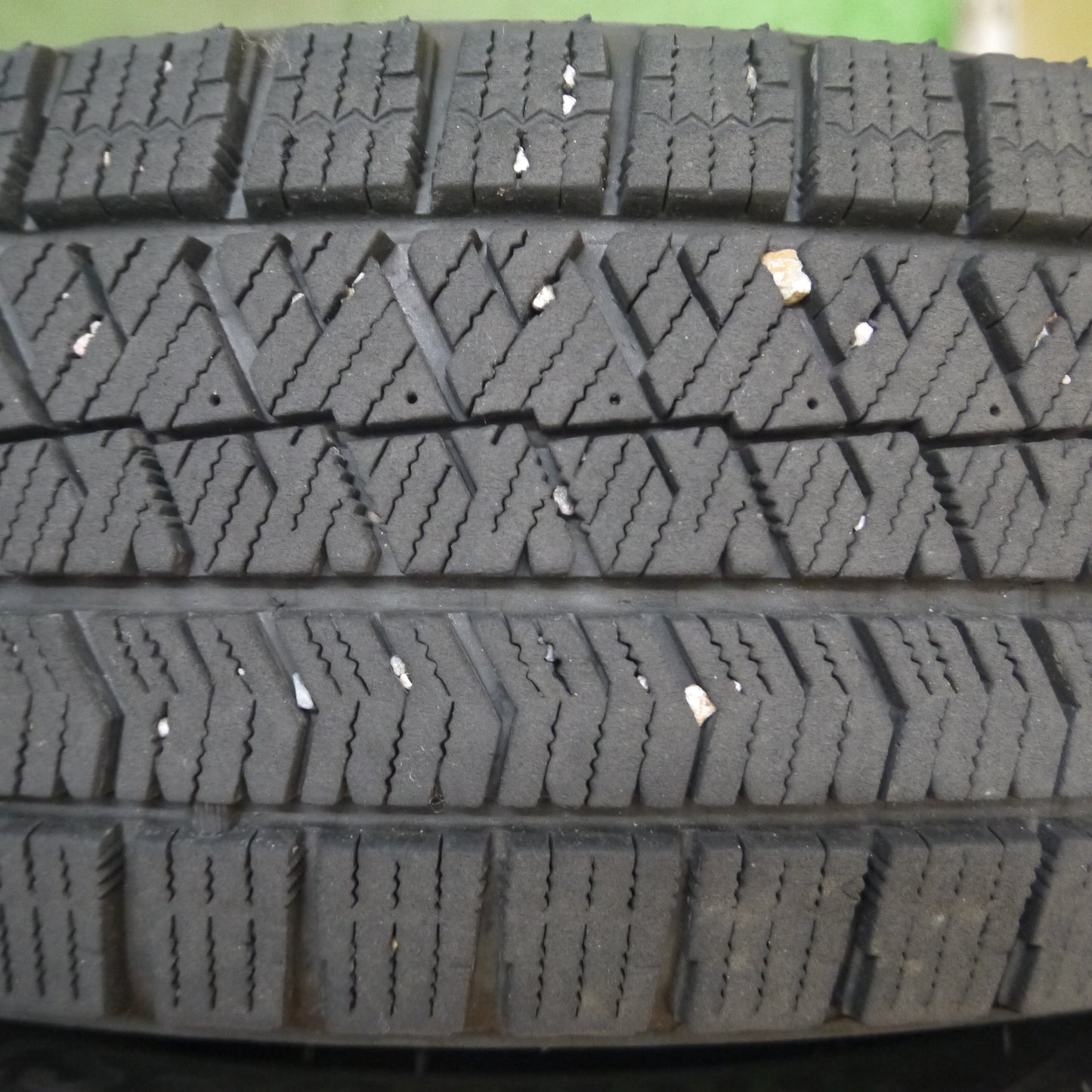 *送料無料*バリ溝！21年！8.5分★スマート フォーフォー 165/65R15 185/60R15 スタッドレス ブリヂストン ブリザック VRX2 タイヤ 15インチ★4011606Hスタ