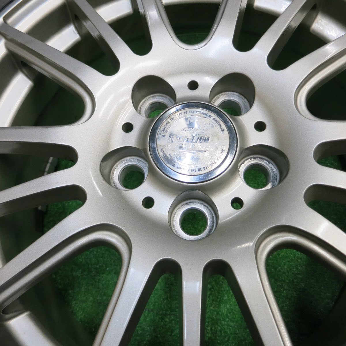 [送料無料]バリ溝！22年！キレイ！ほぼ10分★プリウス 等 195/65R15 スタッドレス ダンロップ ウインターマックス WM02 ravrion selzer PCD100/5H★3110902イス