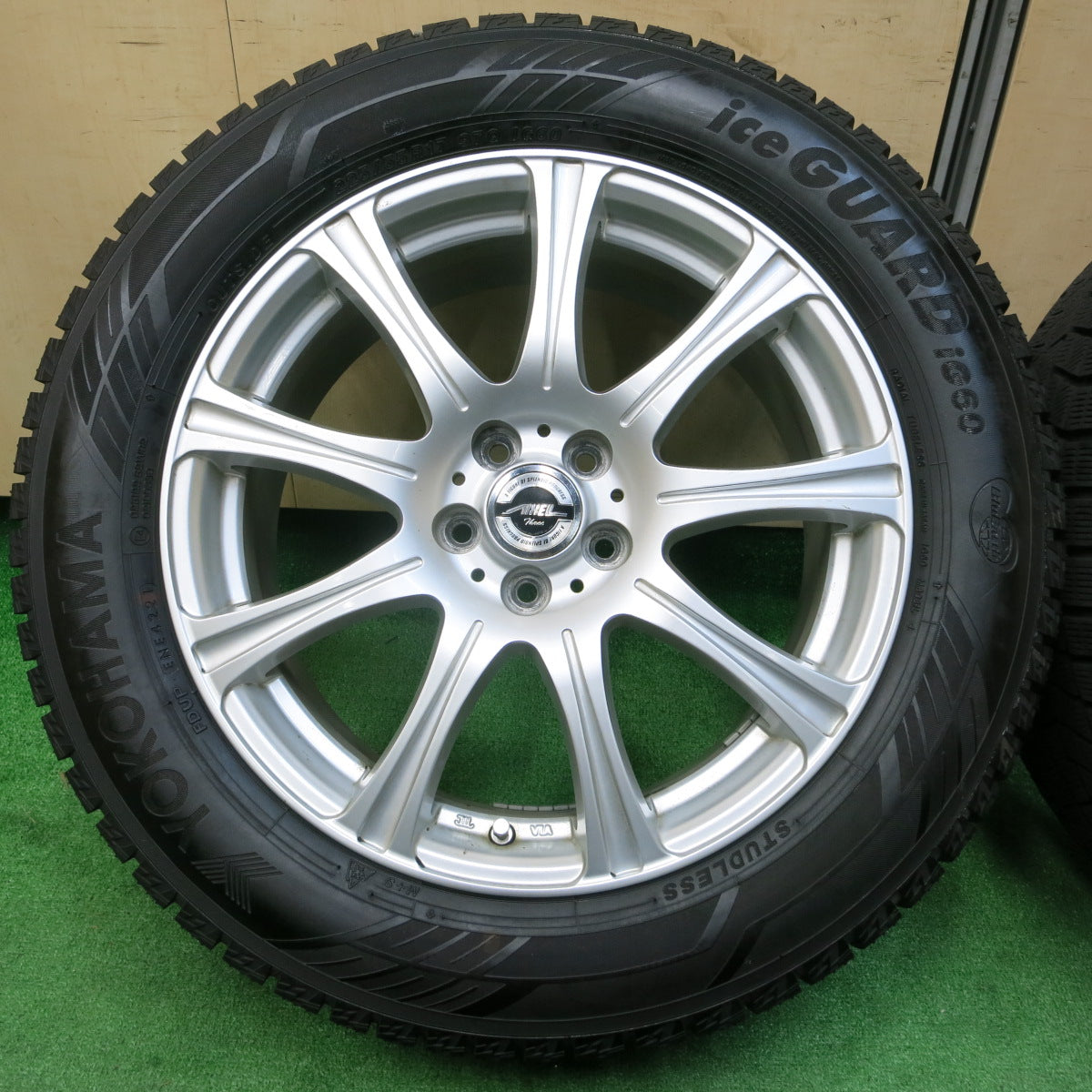 *送料無料*超バリ溝！21年！ほぼ10分★スタッドレス 225/55R17 ヨコハマ アイスガード iG60 AXEL Three アクセル 17インチ PCD100/5H★3120501イス