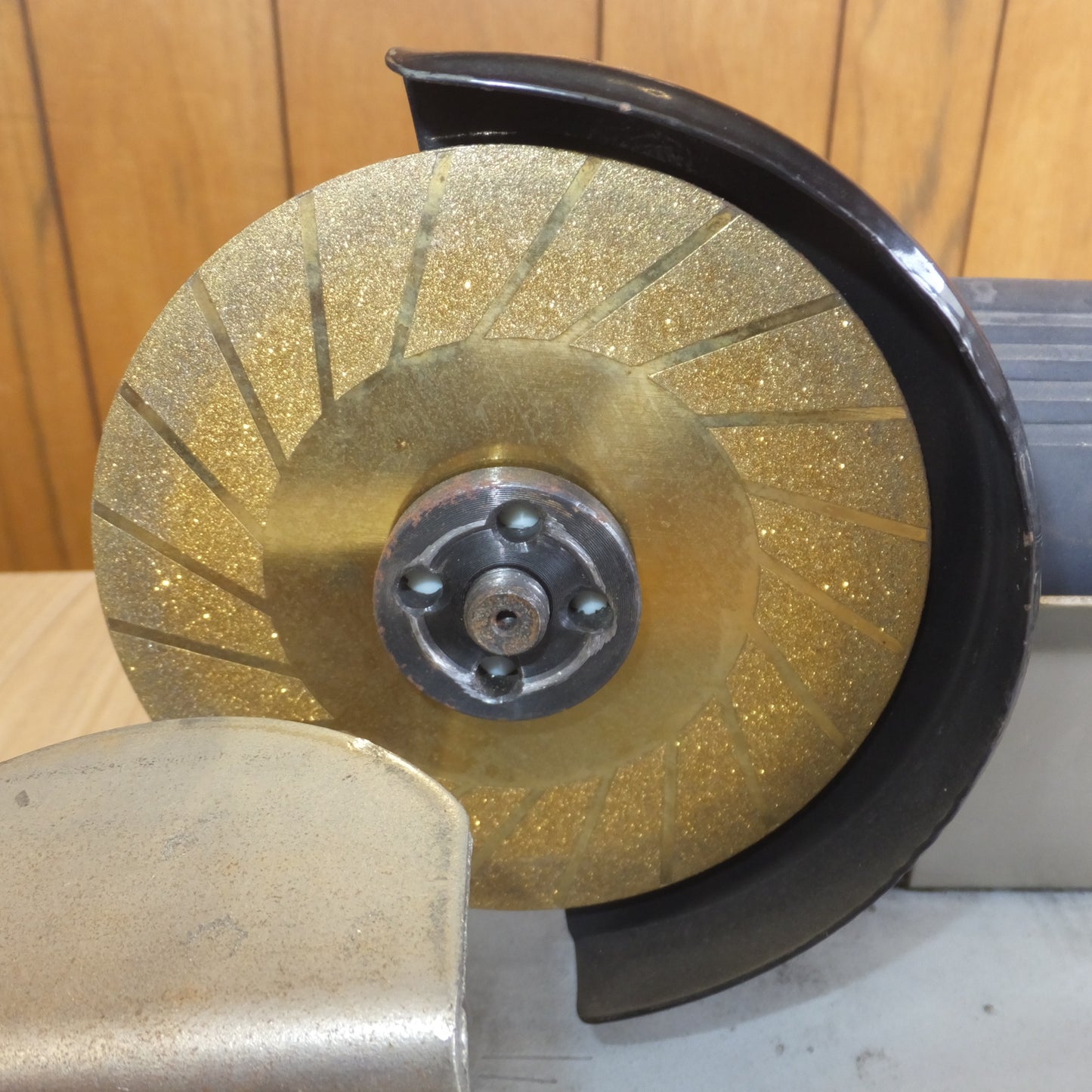 [送料無料] ★フジ鋼業 チップソー研磨機 鬼の爪 Dケンマー　低速回転 6000rpm グラインダー　100V 50/60Hz　セット★