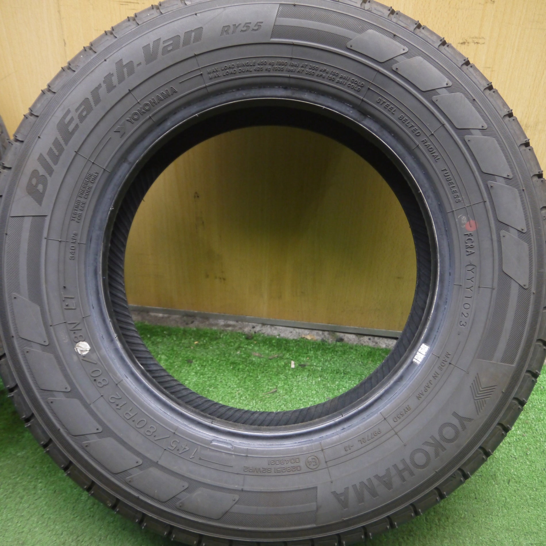 送料無料* バリ溝！23年！9.5分☆145/80R12 80/78N ヨコハマ BluEarth