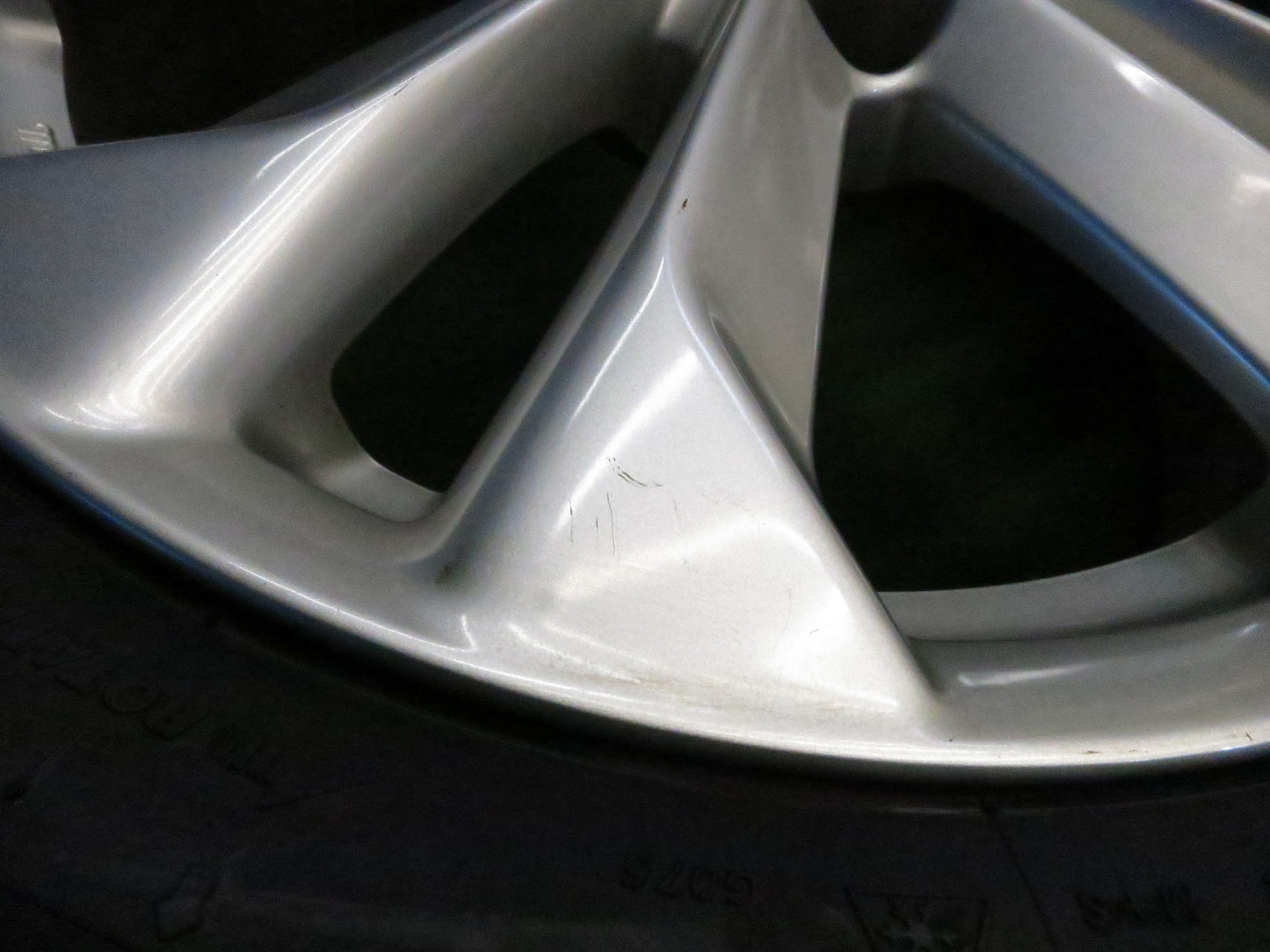 [送料無料]バリ溝！キレイ！9分★日産 エクストレイル 純正 225/65R17 スタッドレス ヨコハマ アイスガード G075 17インチ PCD114.3/5H★3013109Hス