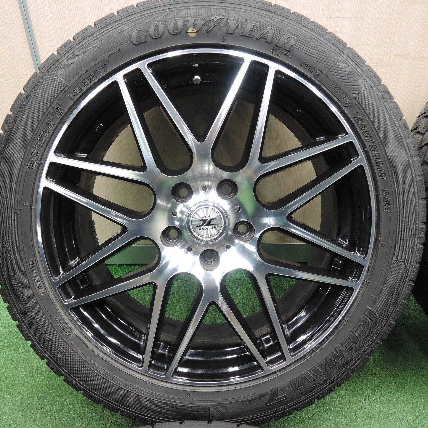 *送料無料*キレイ★スタッドレス 225/50R18 グッドイヤー アイスナビ7 D.O.S. ADULAⅡ DOS 18インチ PCD114.3/5H★4010704TNス