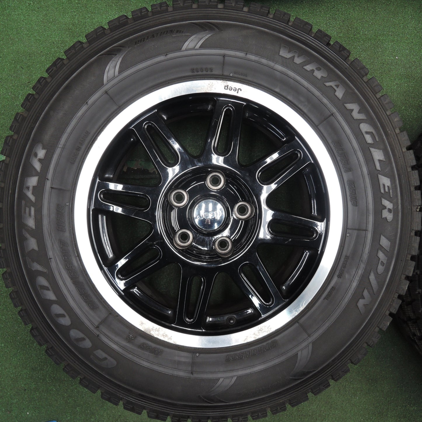 *送料無料* バリ溝！9.5分★ジープ ラングラー 純正 OP 265/65R17 スタッドレス グッドイヤー ラングラー IP/N 17インチ PCD127/5H★4030503TNス