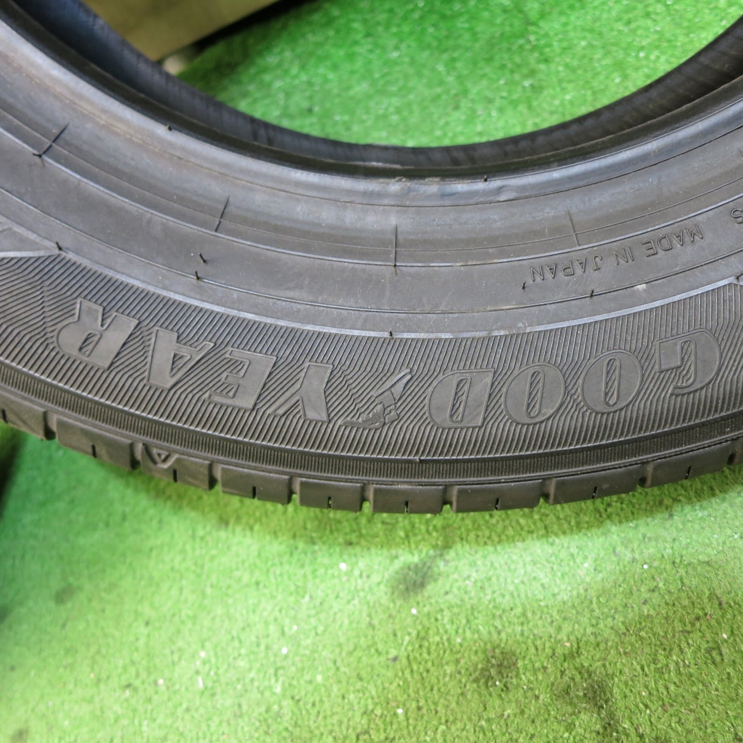 [送料無料]未使用★165/70R14 グッドイヤー EfficientGrip ECO hybrid EG01 タイヤ 14インチ アクア マーチ ヴィッツ 等★3060909Hノタ