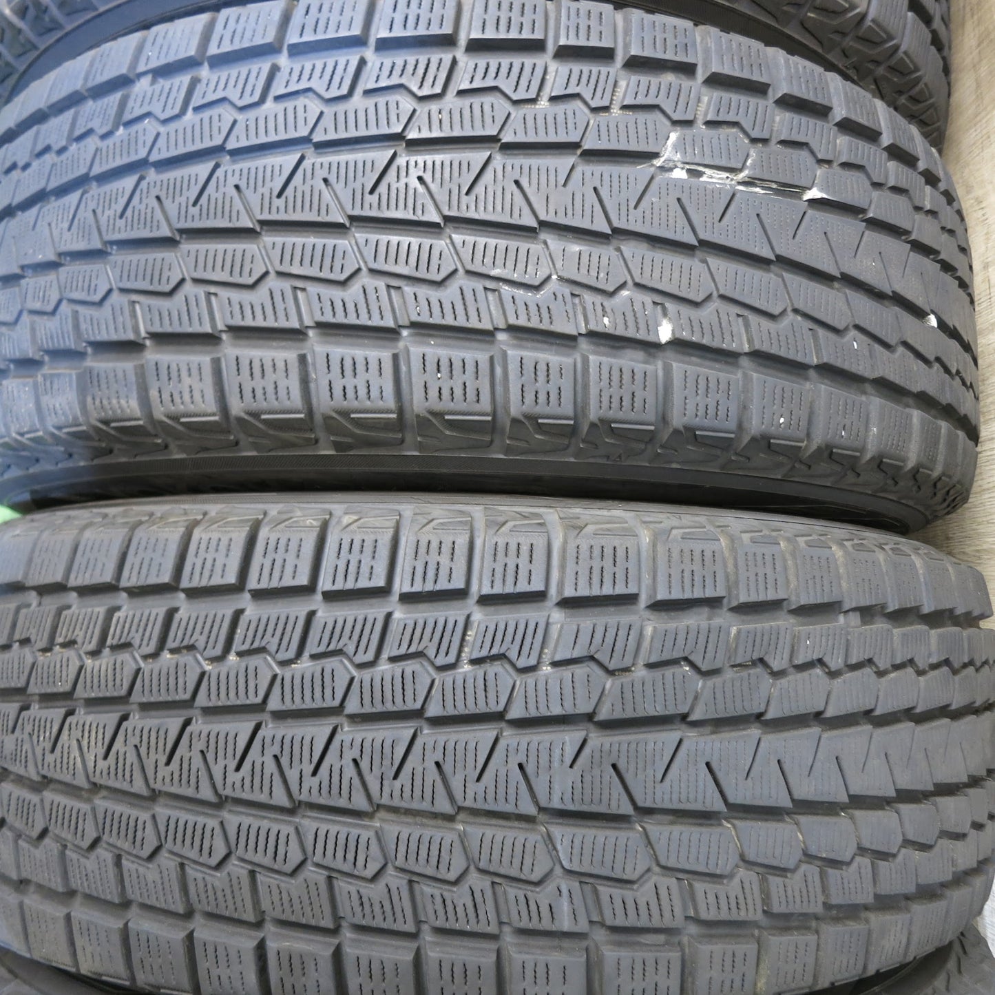 [送料無料]バリ溝！19年！キレイ！8.5分★スタッドレス 225/65R17 ヨコハマ アイスガード G075 GRASS グラス 17インチ PCD114.3/5H★3061310Hス