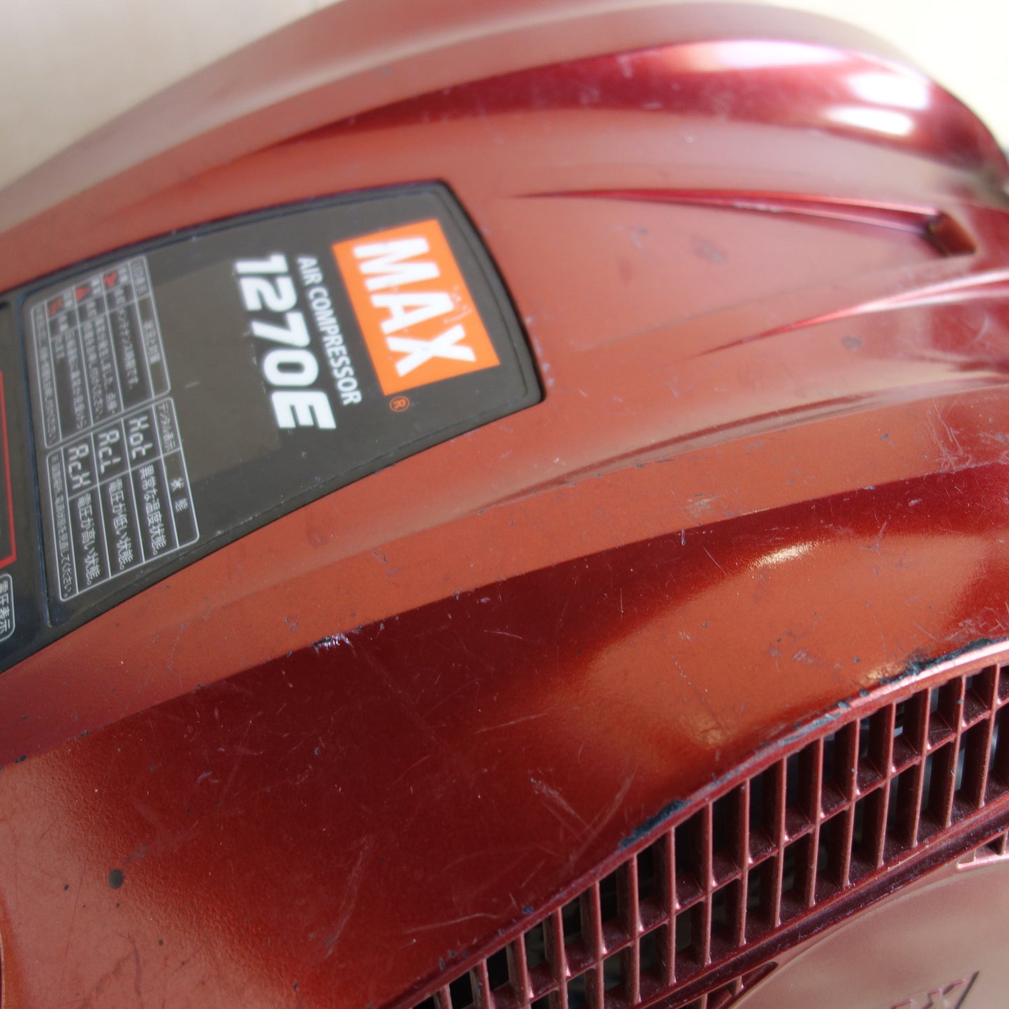 *送料無料*☆MAX エアー コンプレッサー AK-HH1270E エアー ツール 工具 マックス 現状品☆