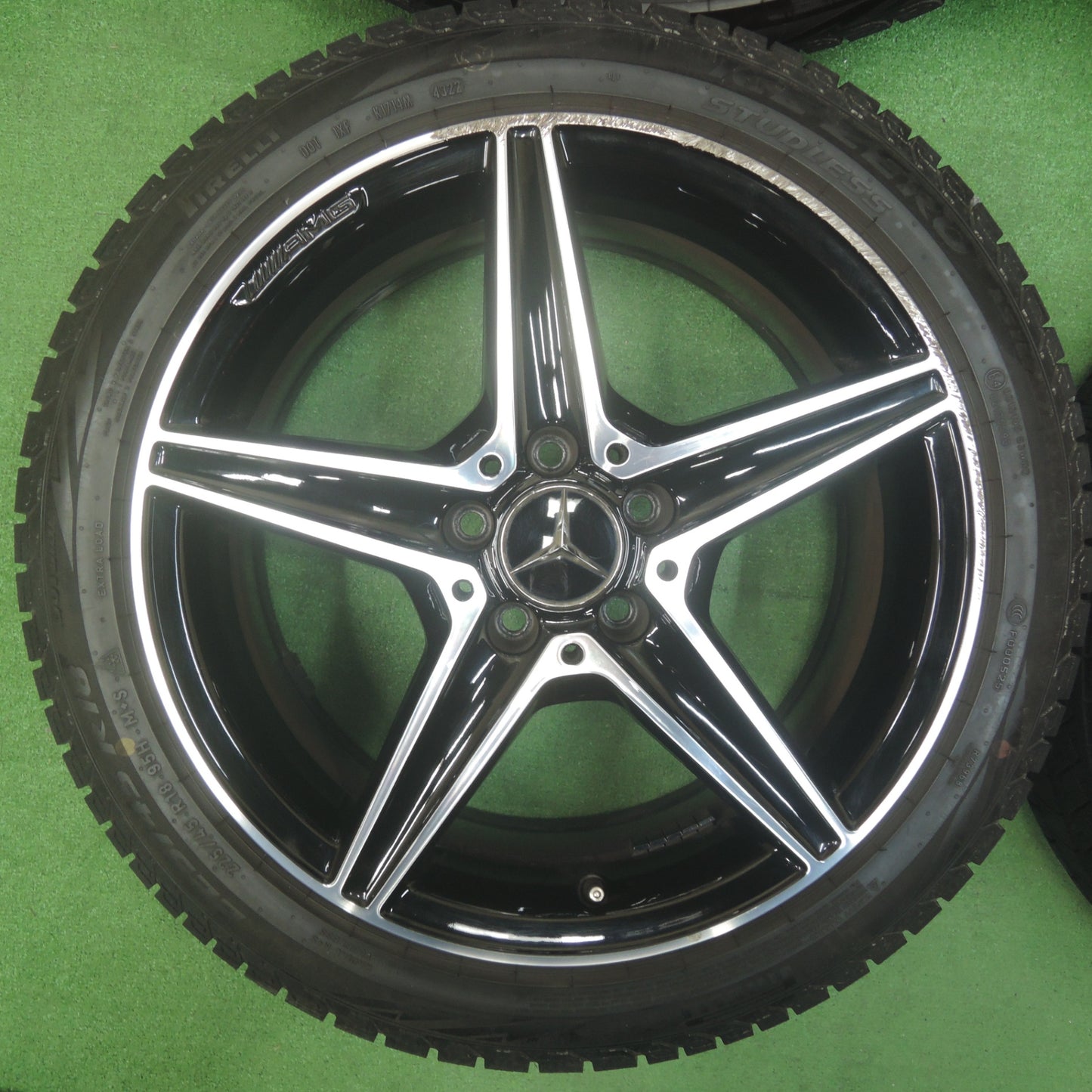 [送料無料] バリ溝！22年！9.5分以上★ベンツ Cクラス W205 純正 AMG 225/45R18 スタッドレス ピレリ ICE ZERO PCD112/5H★4010907SYス