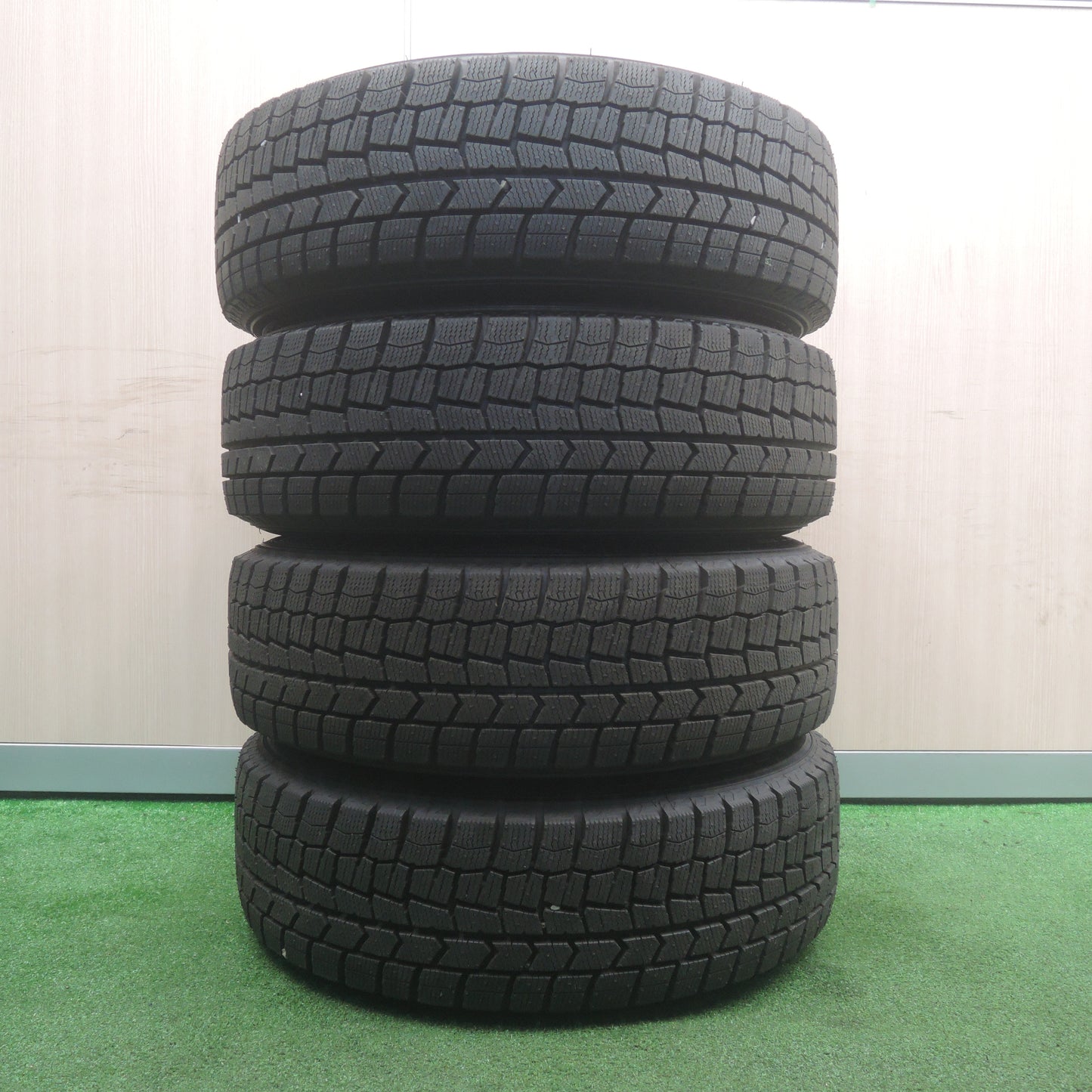 *送料無料*超バリ溝！22年！キレイ！ほぼ10分★スタッドレス 175/65R15 ダンロップ ウインターマックス WM02 Fang ファング 15インチ PCD100/5H★3110708NJス