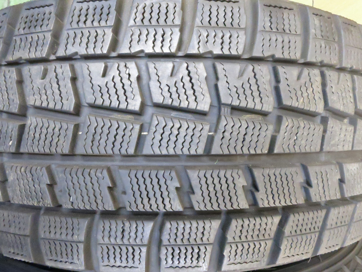 [送料無料]バリ溝！キレイ！9.5分以上★BMW 等 205/55R16 スタッドレス AGA TARGA ダンロップ ウインターマックス WM01 16インチ PCD120/5H★3020110Hス