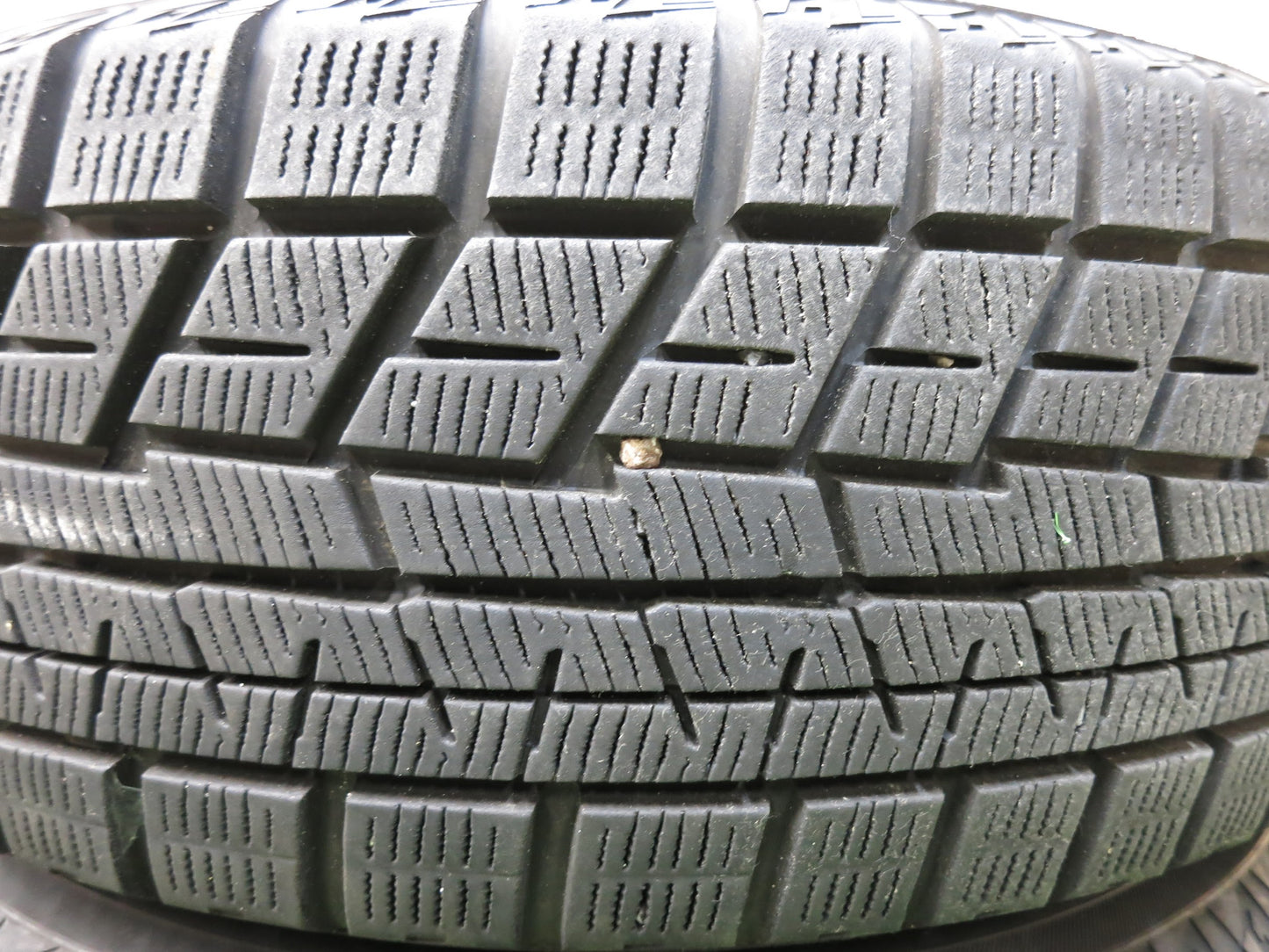 [送料無料]バリ溝！9分★スタッドレス 195/65R15 ヨコハマ アイスガード iG60 Schneider シュナイダー 15インチ PCD114.3/5H★2122302ヒス