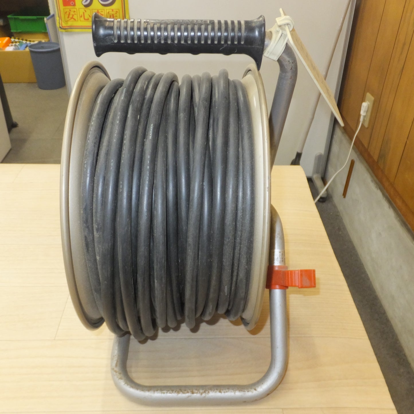 [送料無料] ★畑屋製作所 HATAYA ハタヤ サンタイガーリール GT-50型　有効長 49m　VCT2心×2.0mm2×50m★