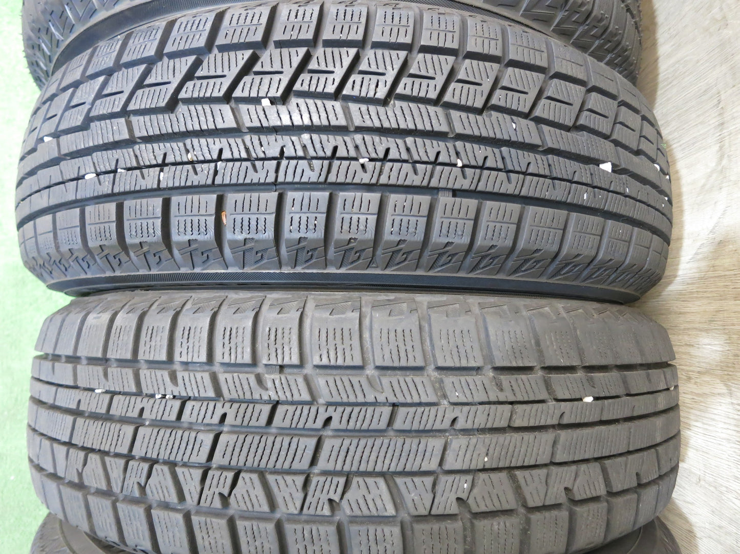 [送料無料]バリ溝！21年！ほぼ10分★スタッドレス 155/65R14 ヨコハマ アイスガード iG50 プラス タイヤ 14インチ N-BOX タント ムーブ ワゴンR 等★2111609Hスタ