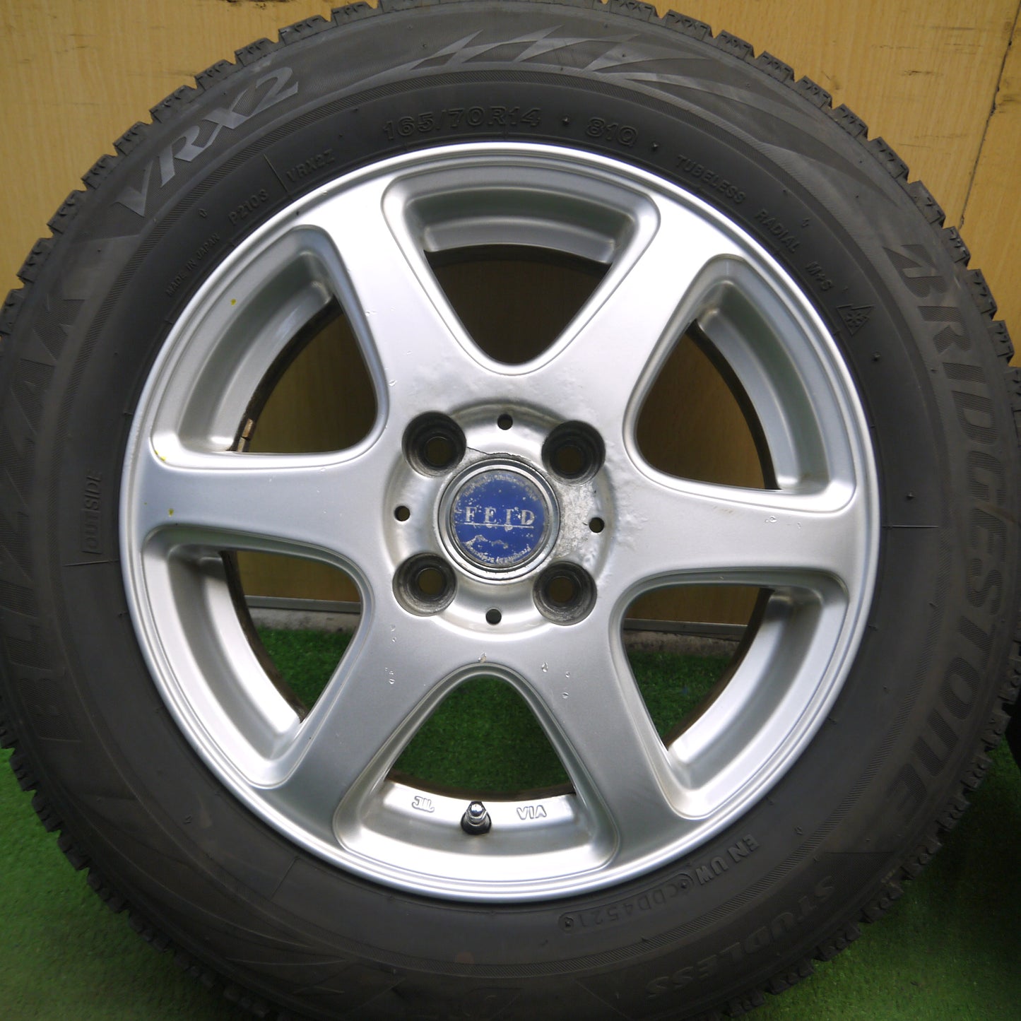 *送料無料*4本価格！21年★スタッドレス 165/70R14 ブリヂストン ブリザック VRX2 FEID 14インチ PCD100/4H★3122009Hス
